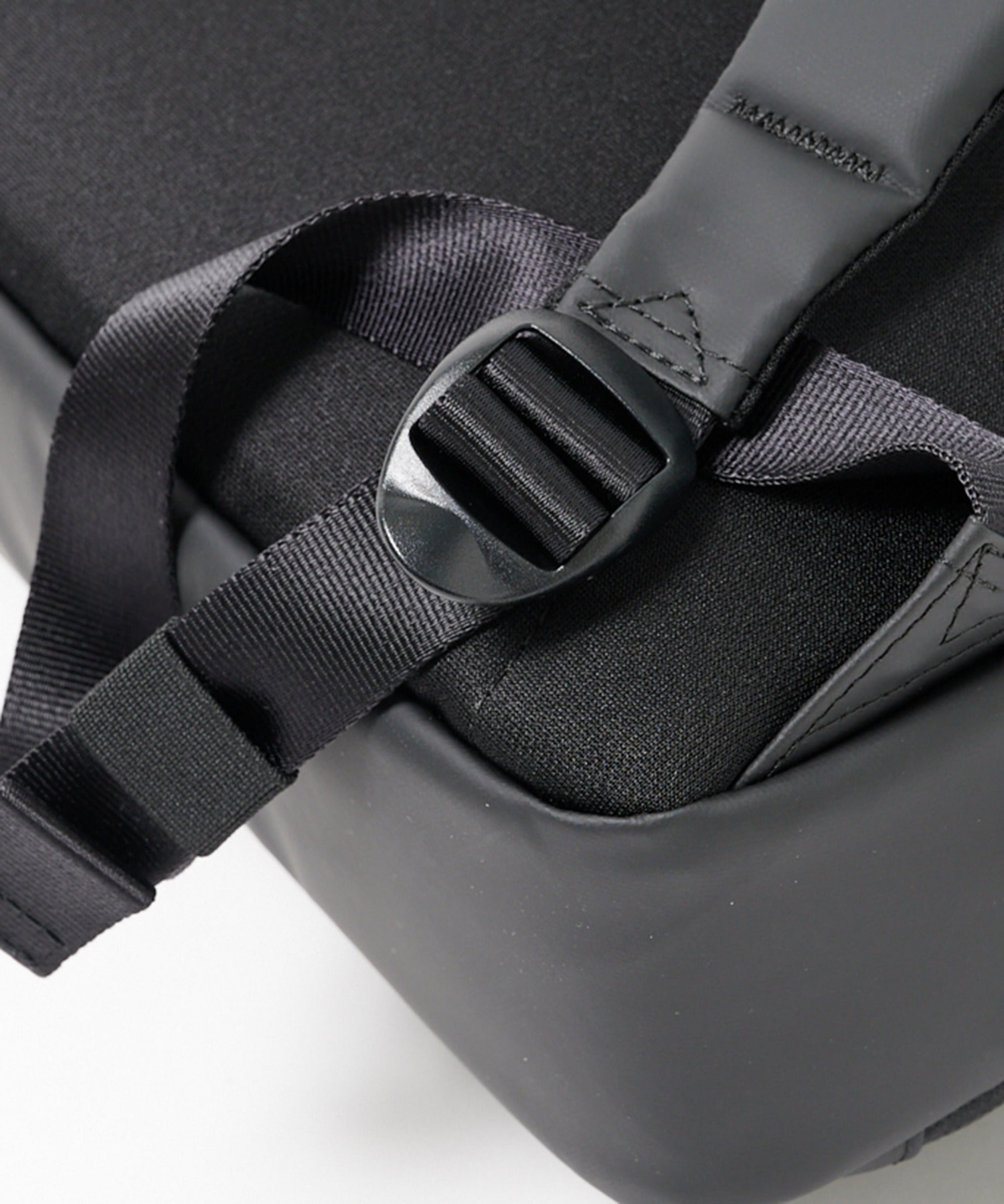 CF レザースマートバックパック