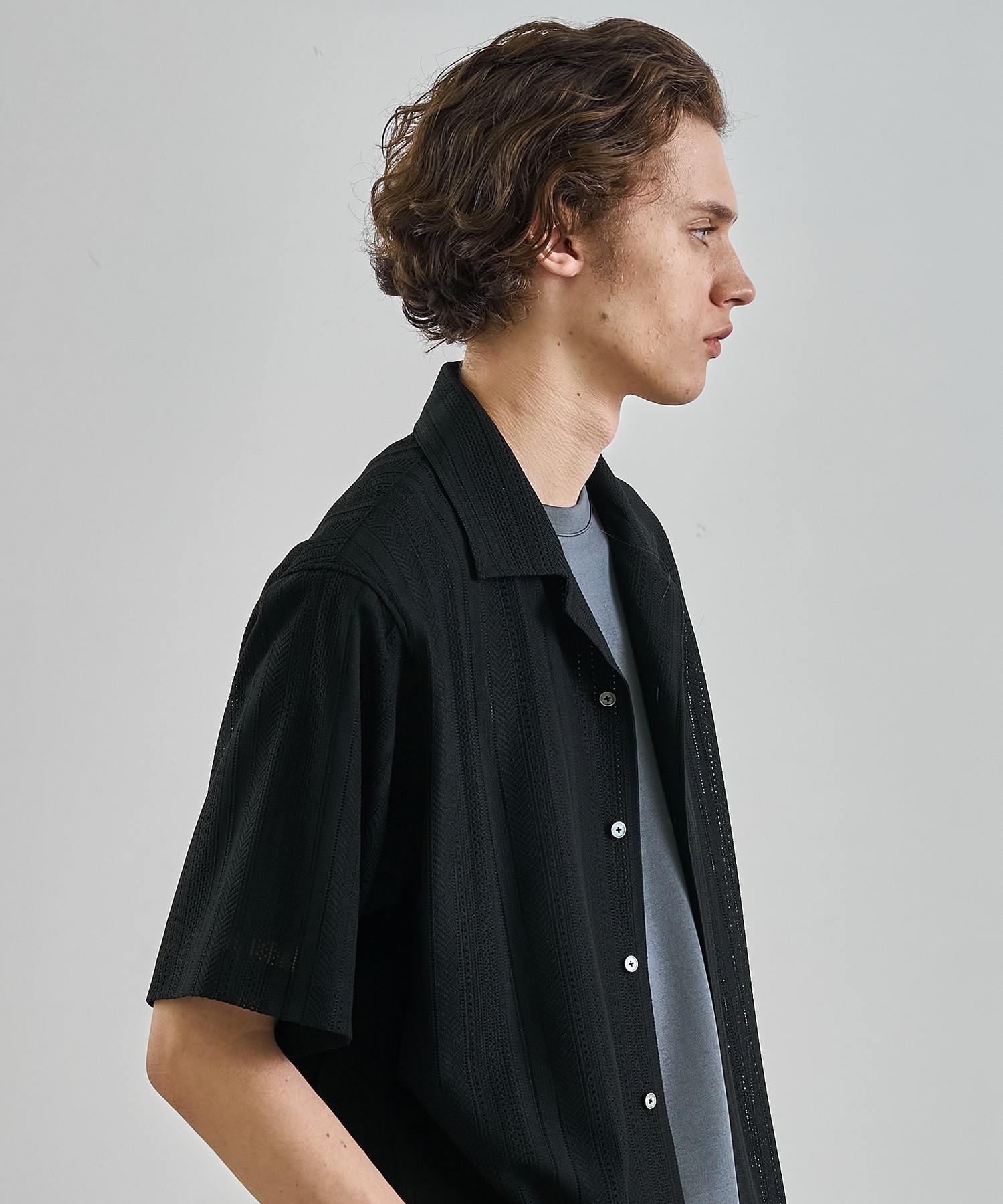 〈WEB限定｜先行予約〉ラッセルレースシアーシャツ