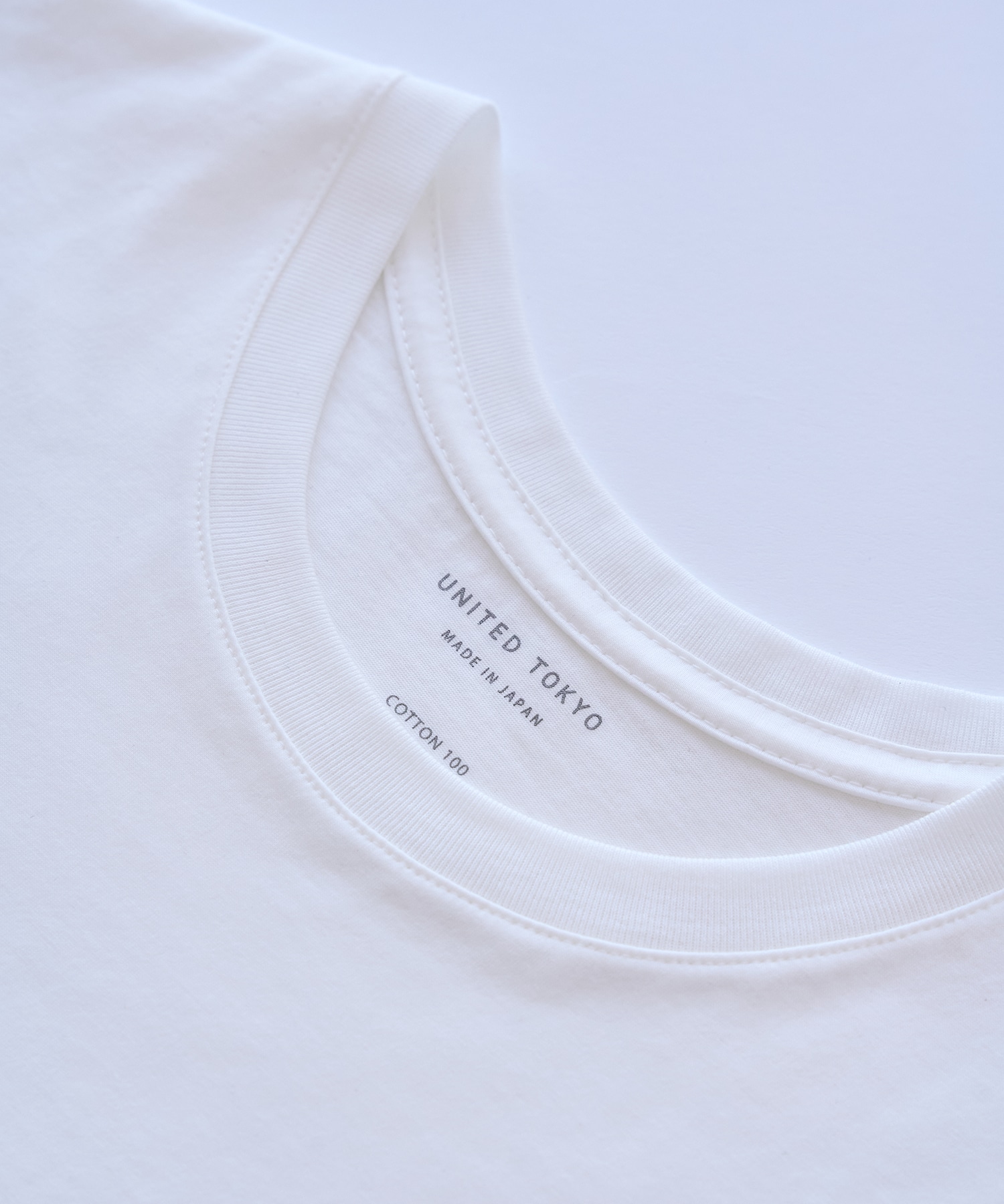 スリーククルーTEE