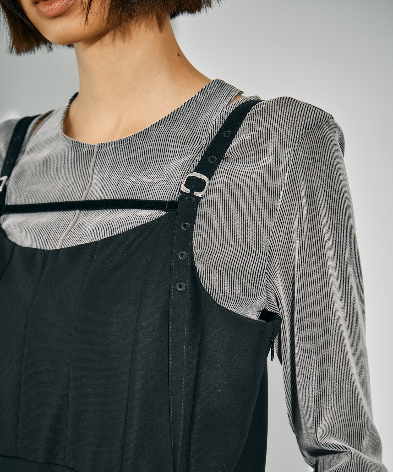 シェイプタックキャミワンピース