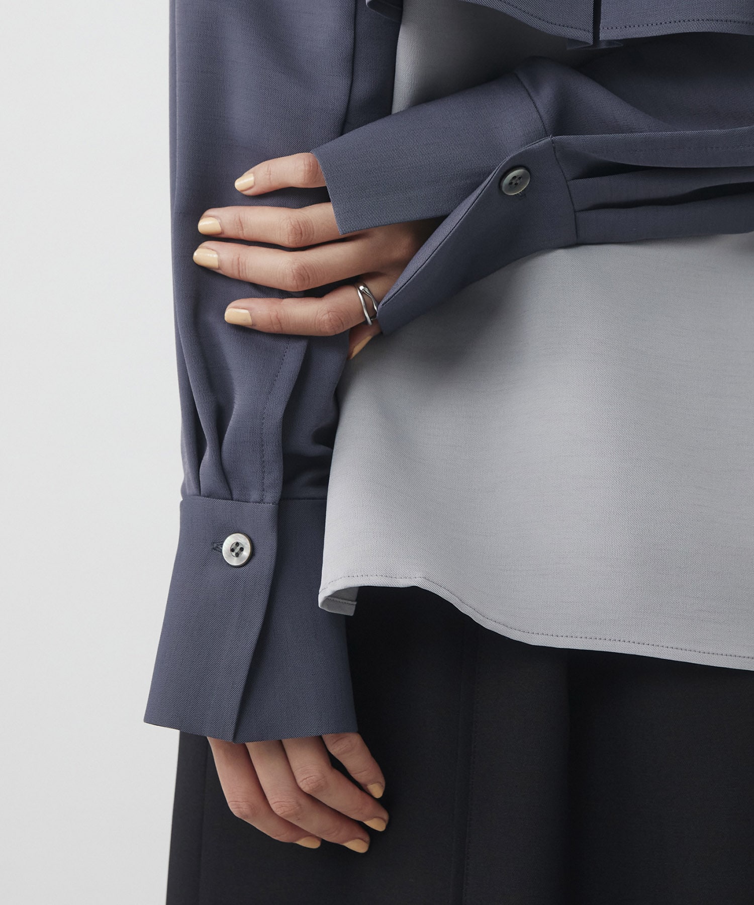 【WEB限定】レイヤードバイカラーブラウス