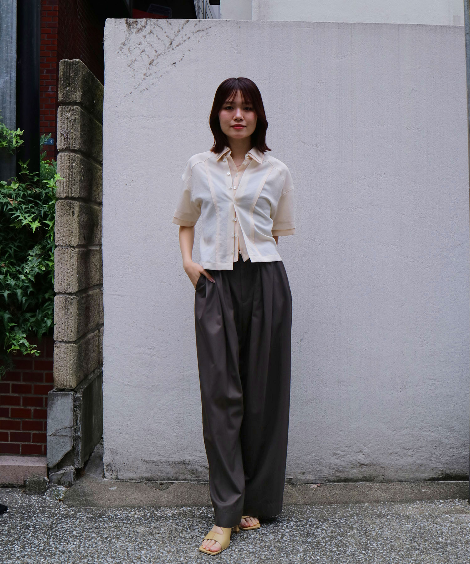 〈残りわずか〉Super140s Summer Wool Relax Trousers