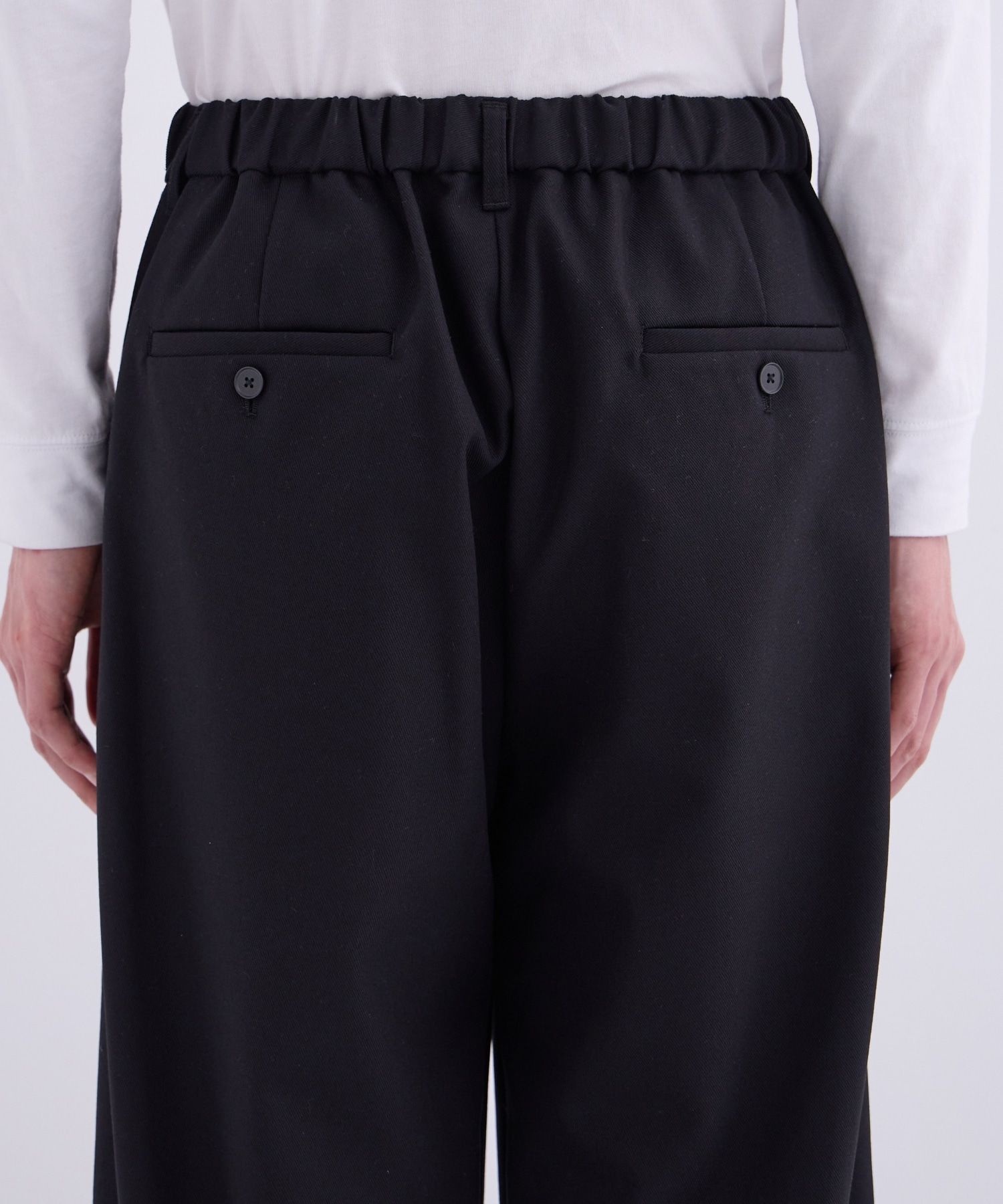 ハイツイスト バレルチノパンツ