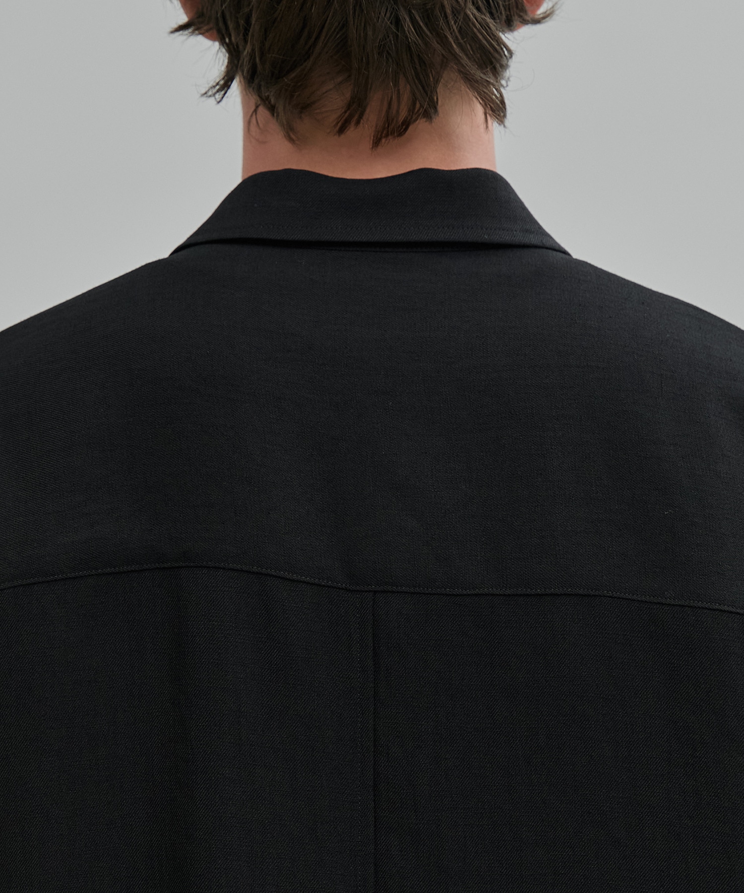 〈新発売〉MODERN SILK LINEN ショートスリーブブルゾン