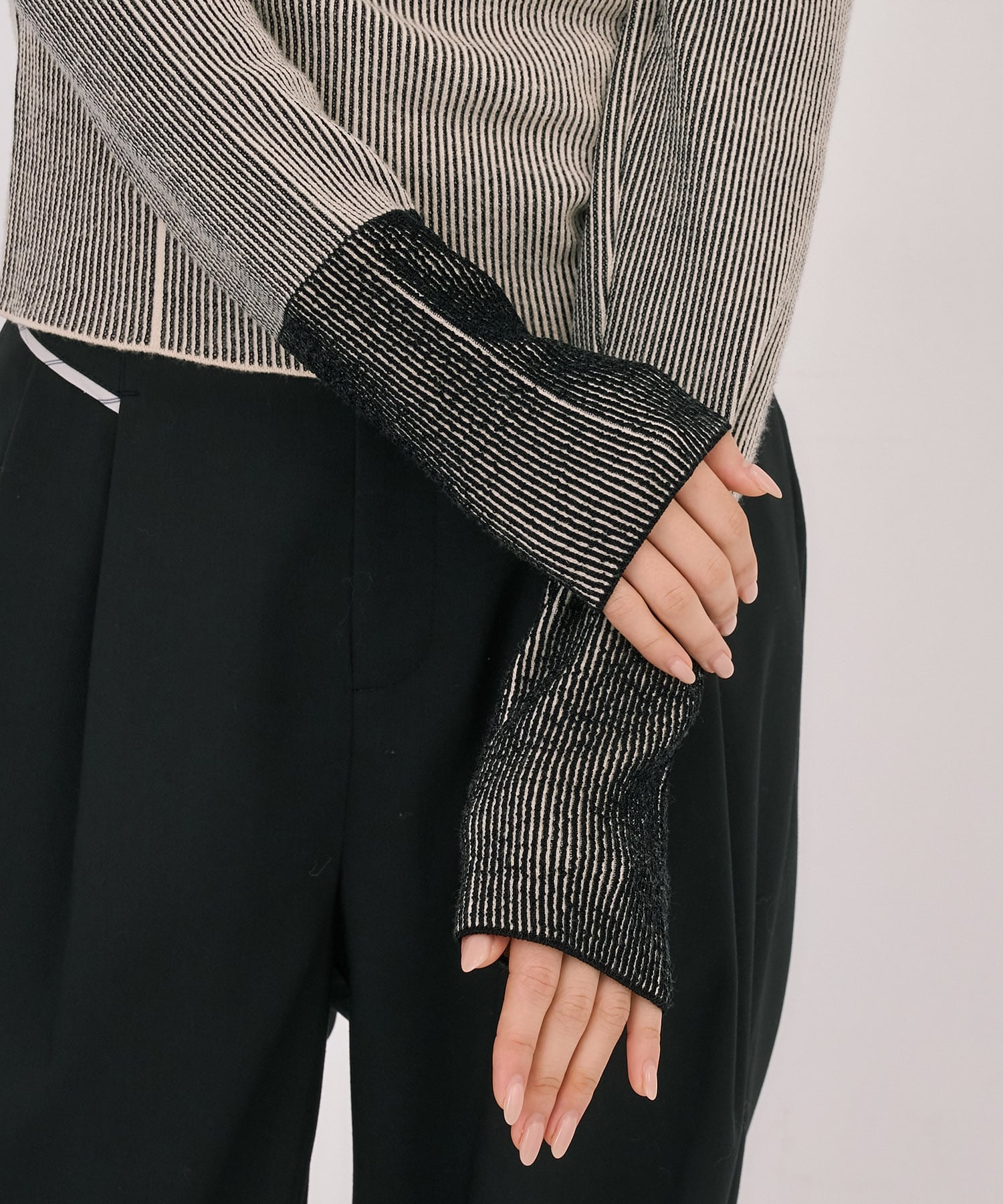 Wカラーレイヤーニット