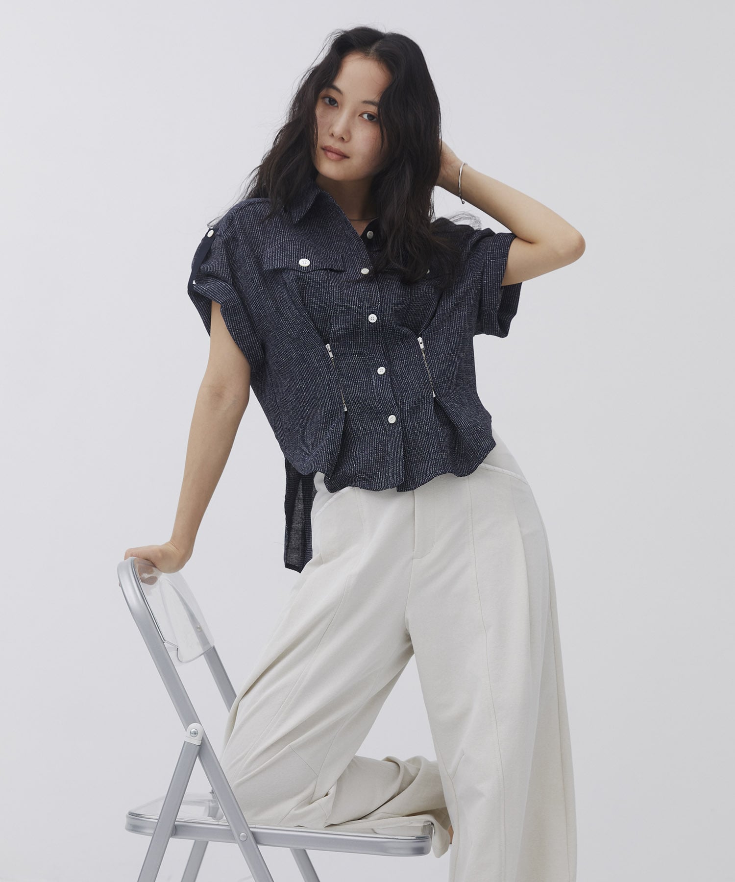 【数量限定｜WEB限定】シェイプタックウエストシャツ