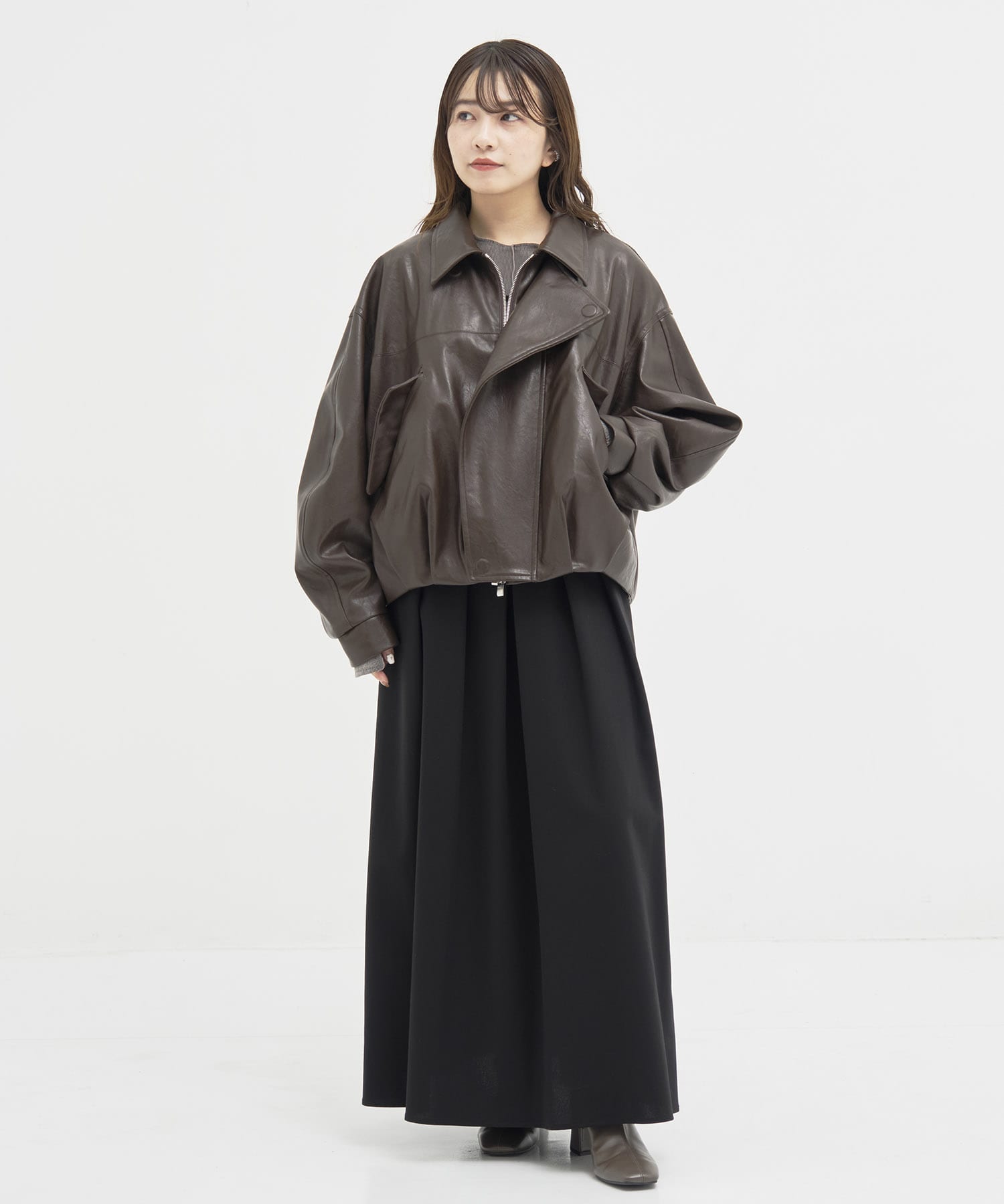 コクーンレザーボンバージャケット