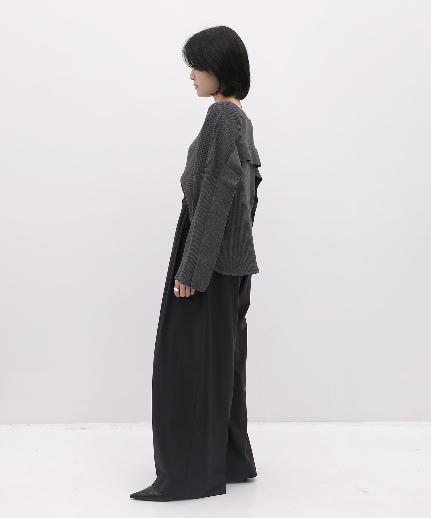 バックロングニットプルオーバー