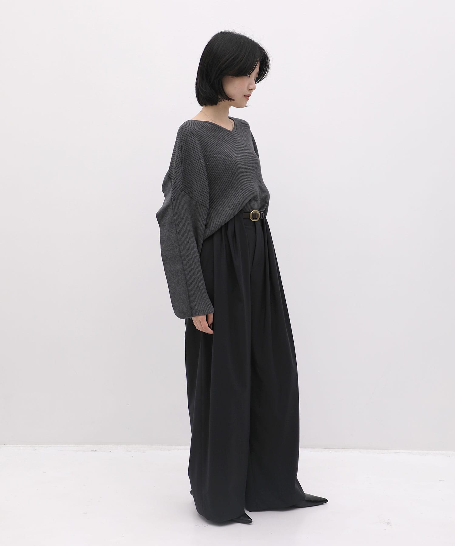 バックロングニットプルオーバー