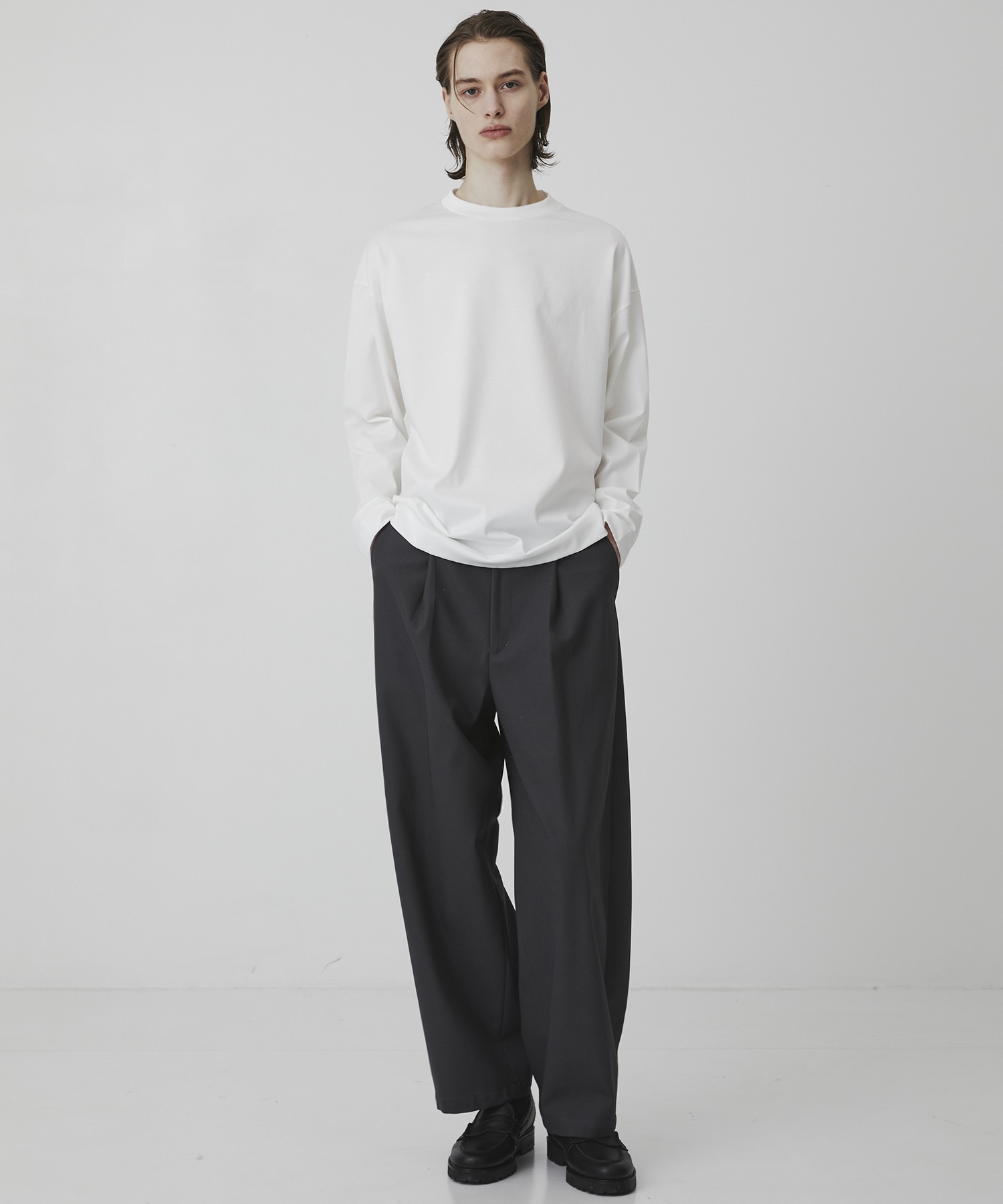 ハイツイスト バレルチノパンツ