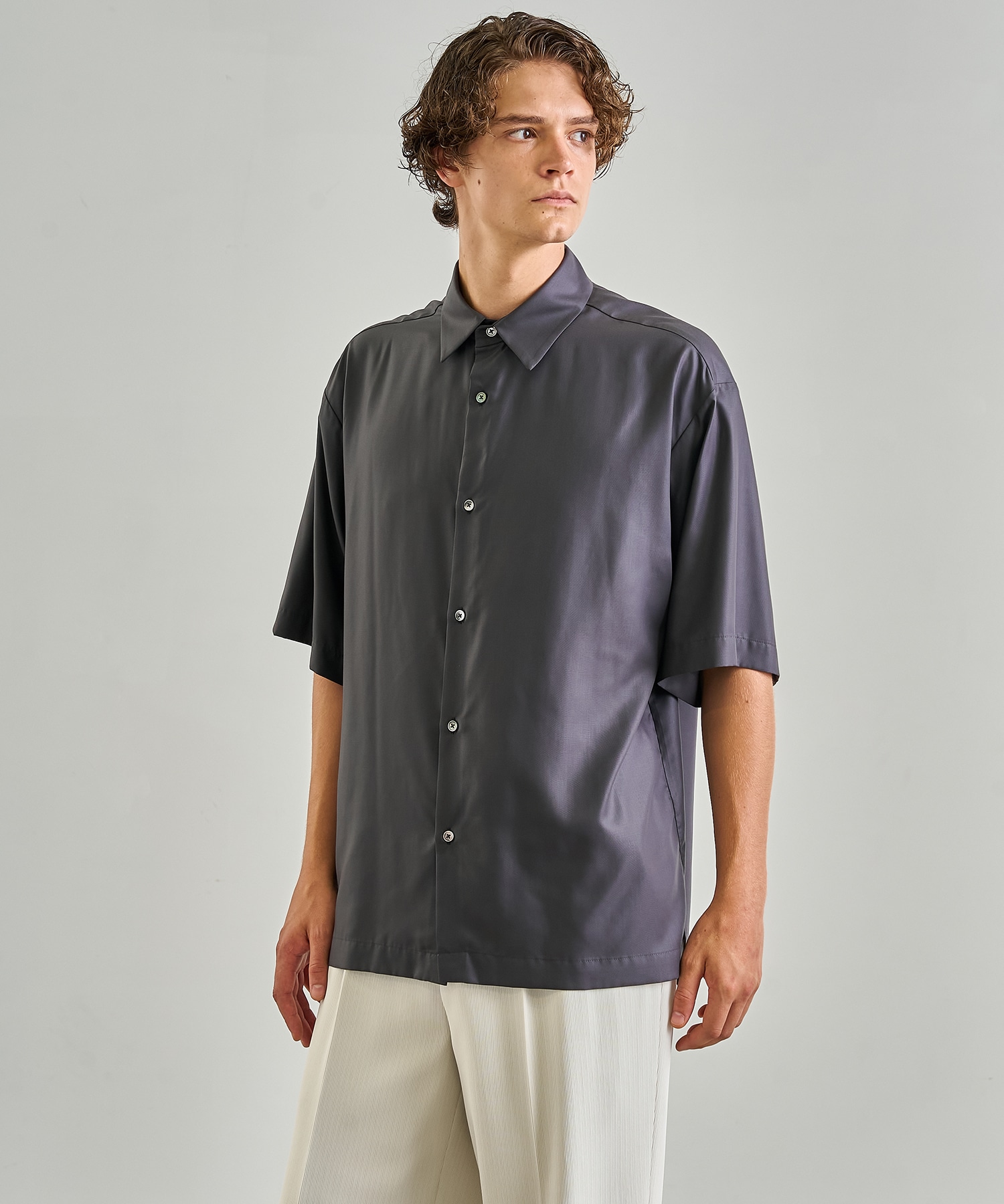 〈一部店舗限定〉DRY RAYON  ショートスリーブシャツ