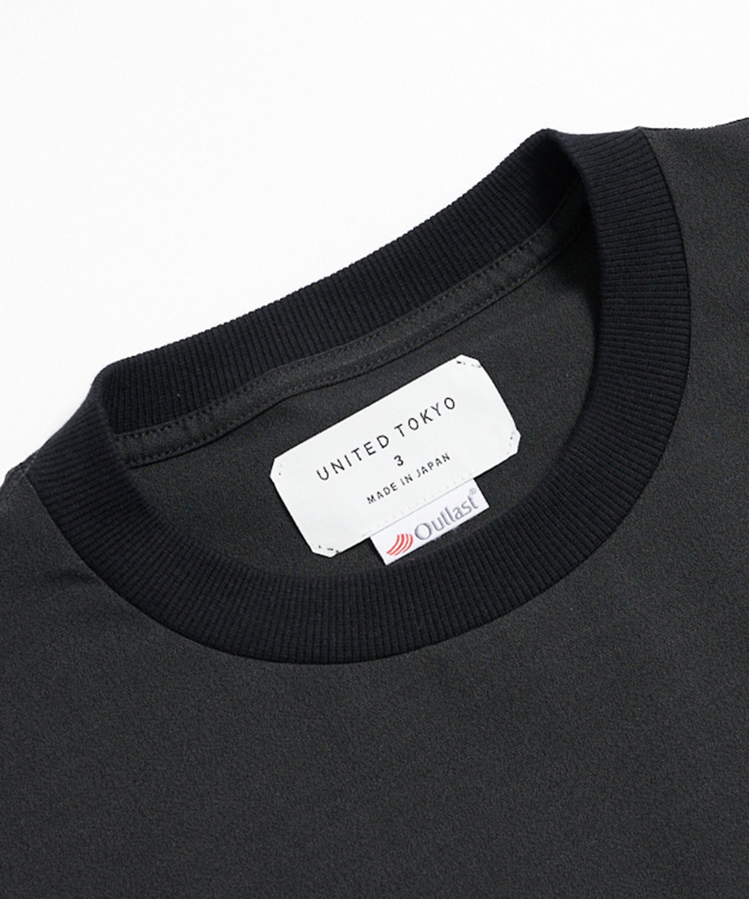 ×CF アウトラスト Tシャツ