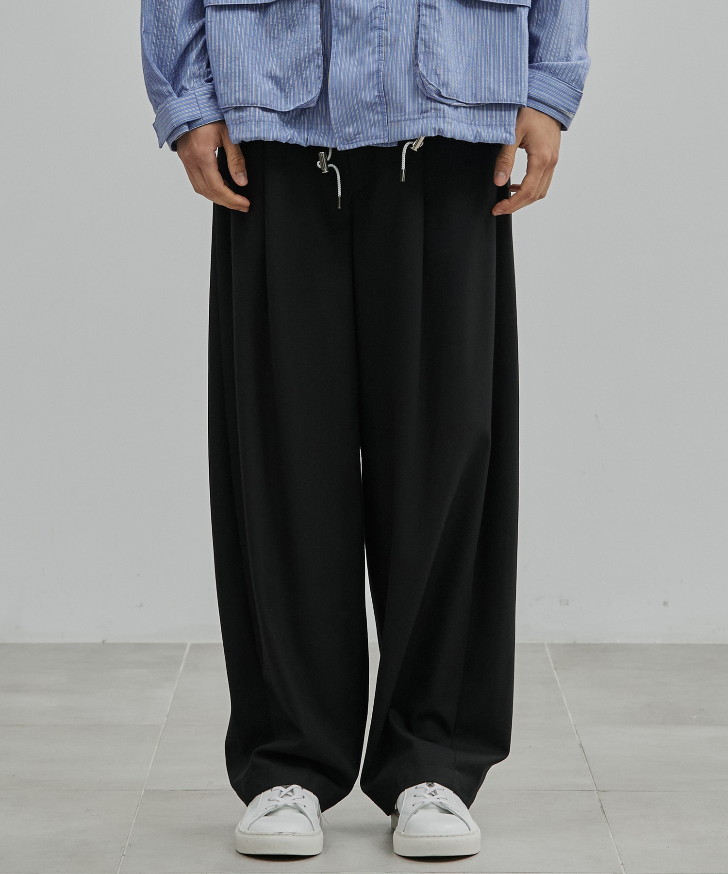 ハイツイスト バレルチノパンツ