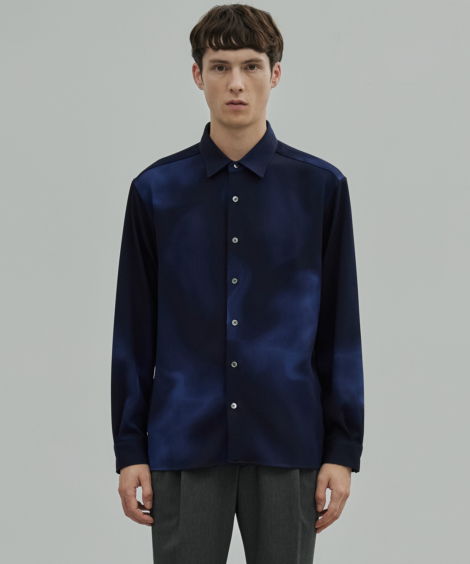 〈新発売〉COLD DRY GRADATION PLEATS ロングスリーブシャツ