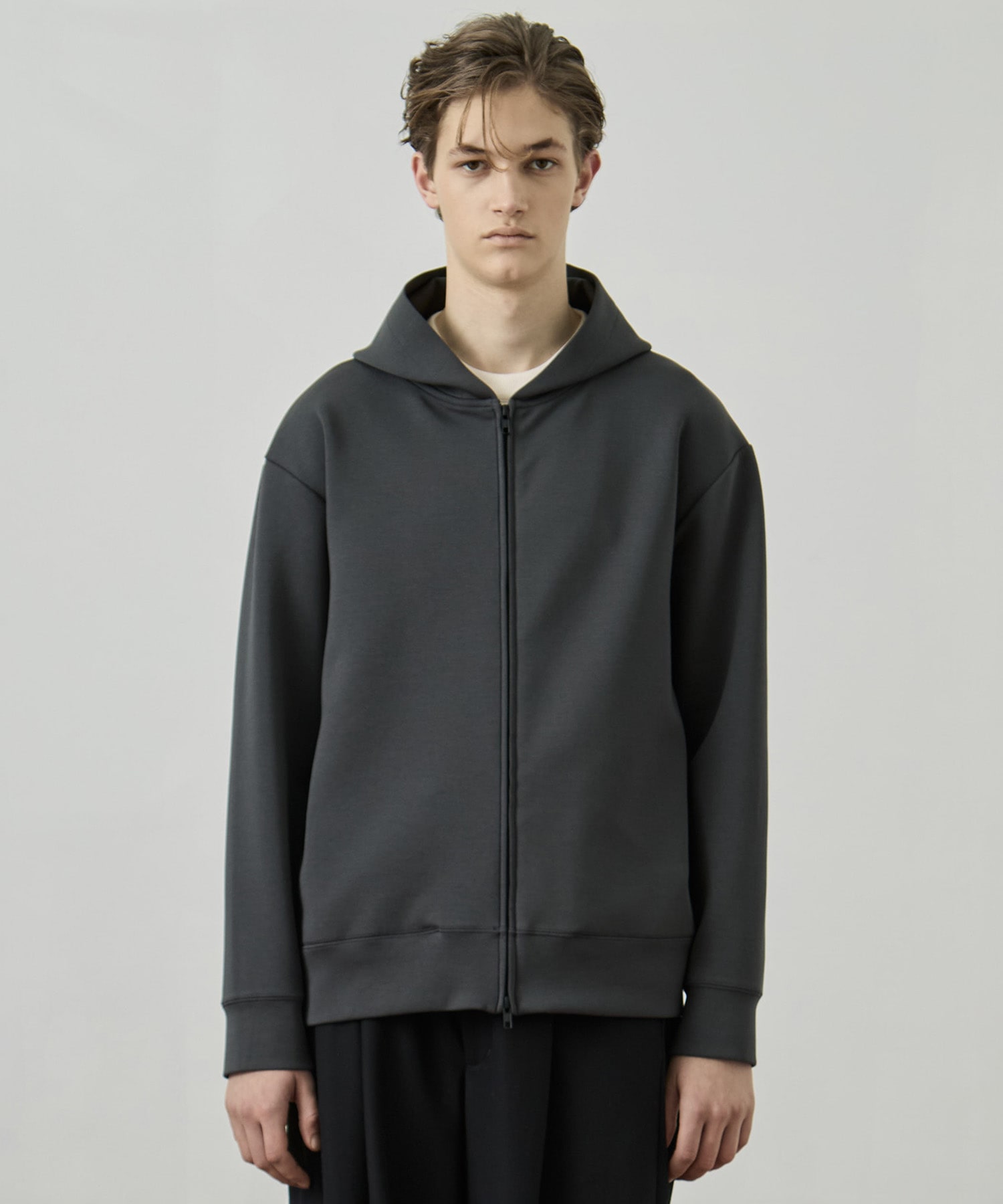 COMPACT AIR ダンボールZIPパーカー