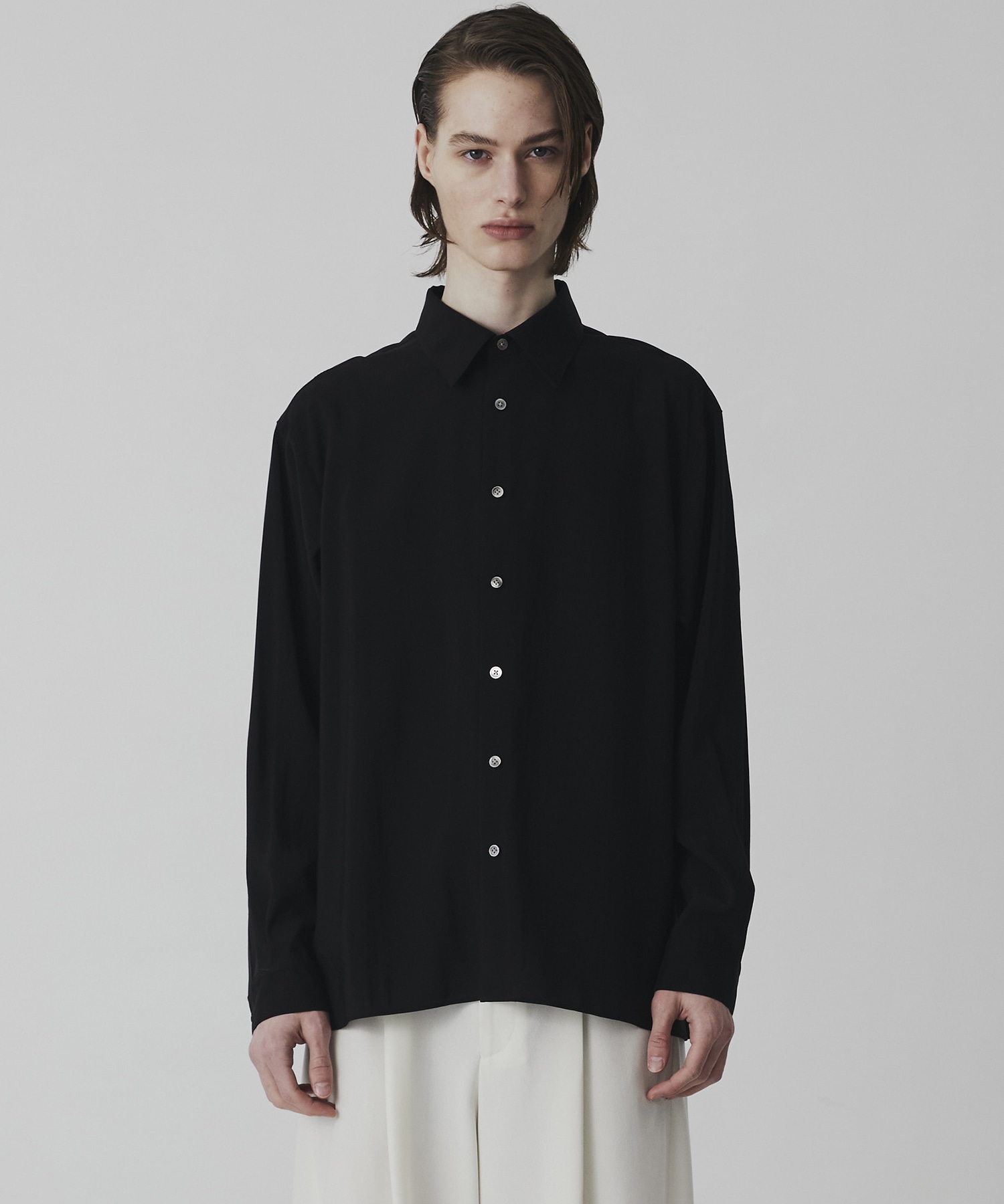 〈2026SS｜WEB限定〉フィブリルレーヨン リラックスシャツ