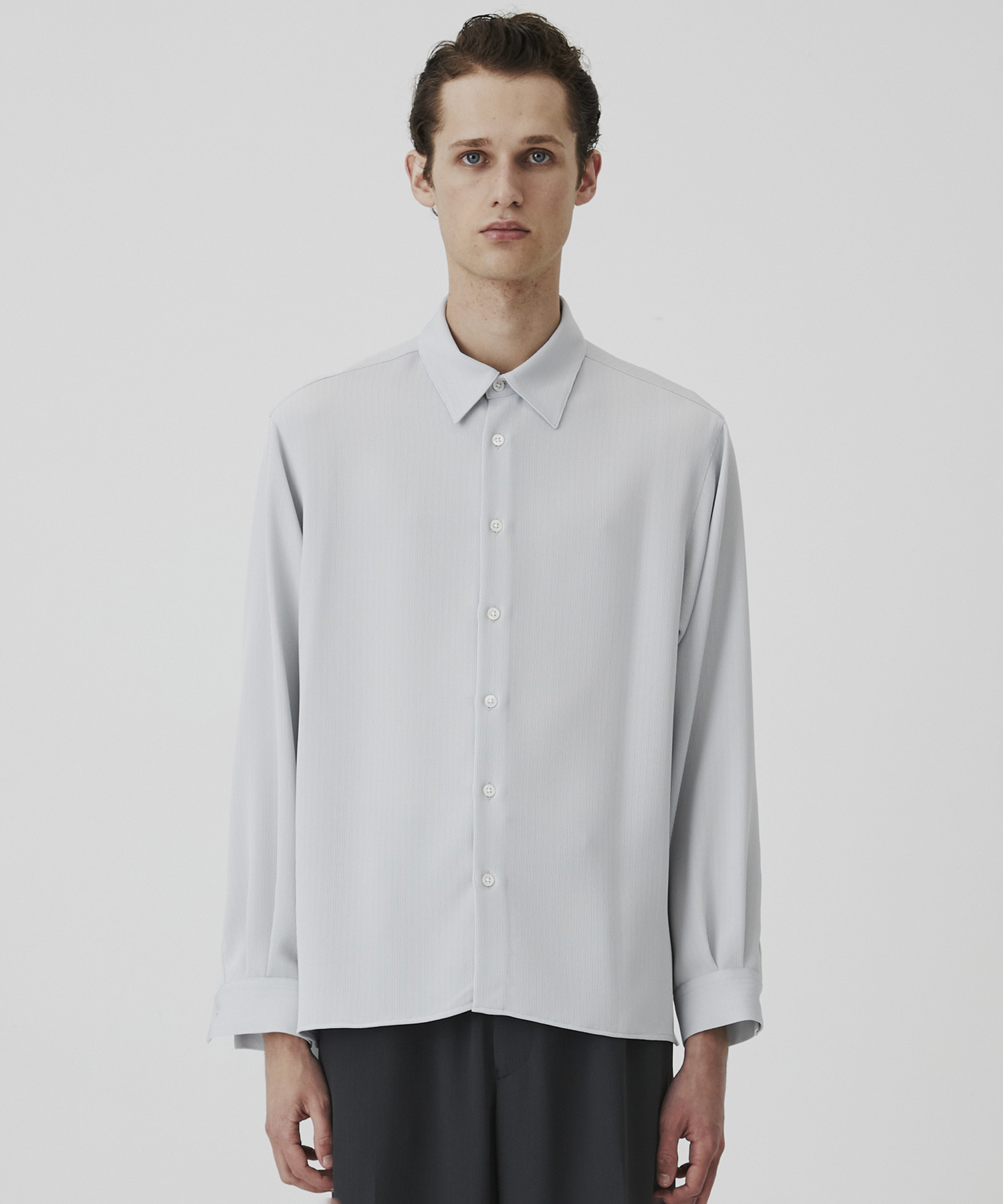 COLD DRY PLEATS レギュラーカラーシャツ