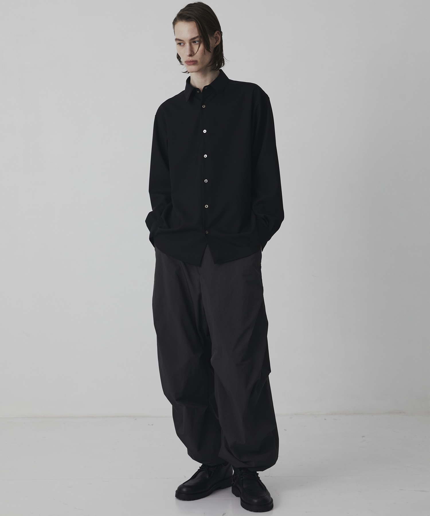 LIGHT DOLPHIN ワイドパラシュートパンツ