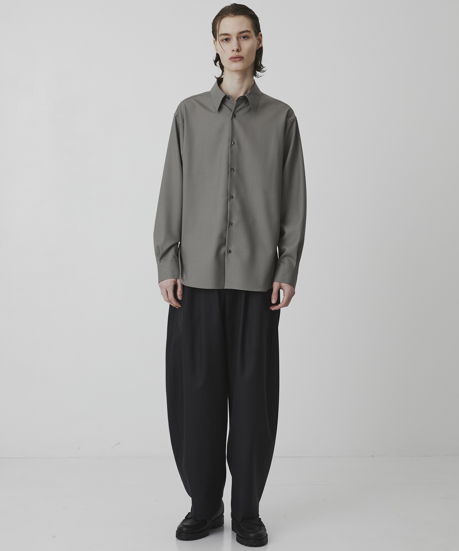 〈2026SS〉RWS CHUBUT WOOL バルーンスラックス