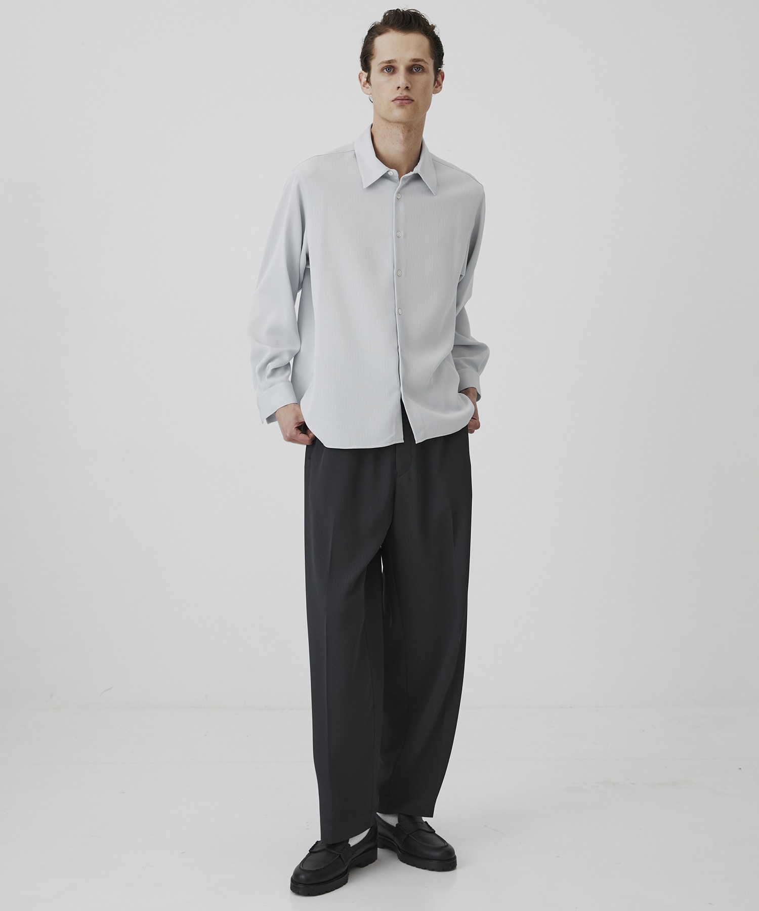 COLD DRY PLEATS シームレスイージーパンツ