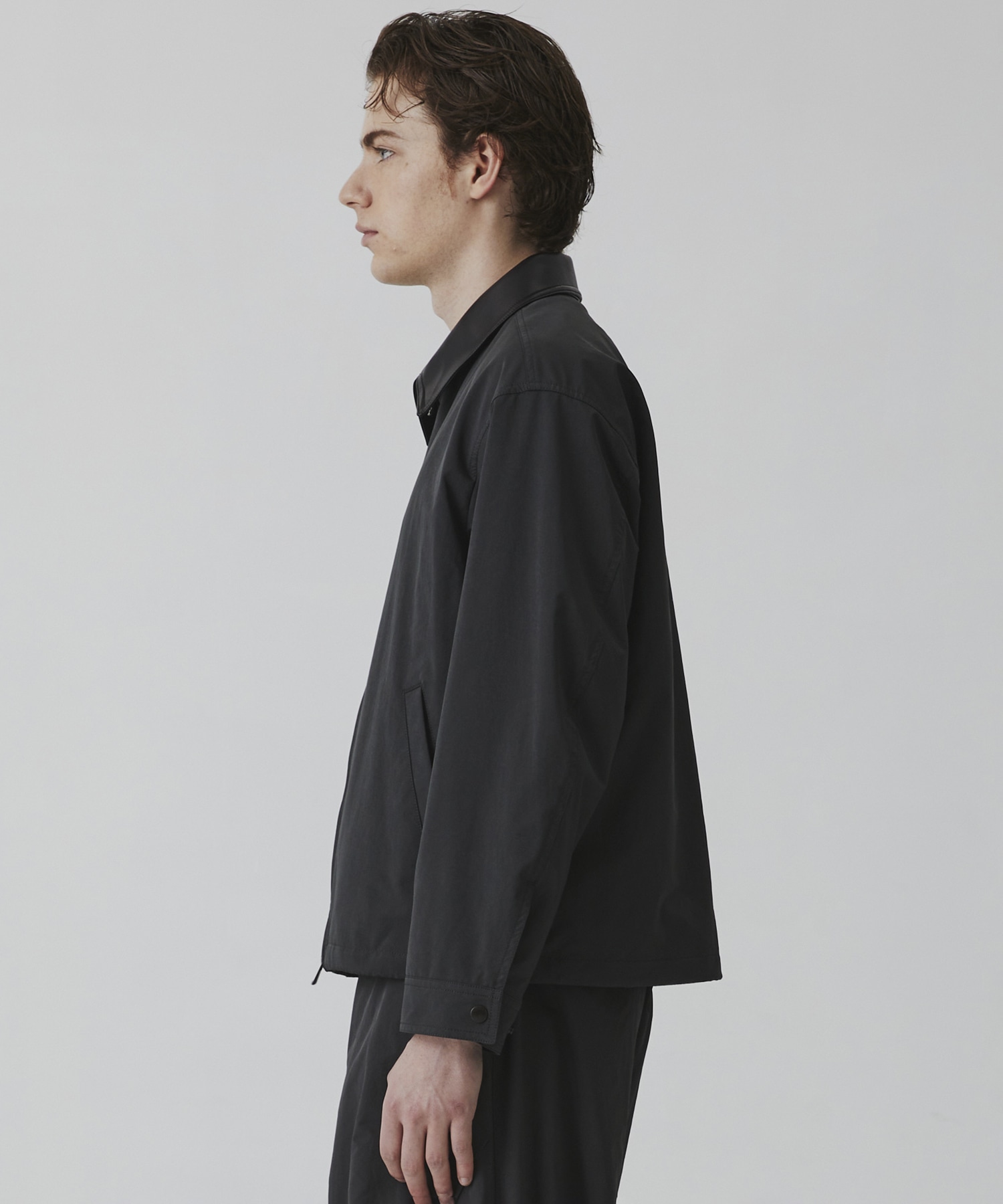 〈数量限定〉LIGHT DOLPHIN ジップブルゾン