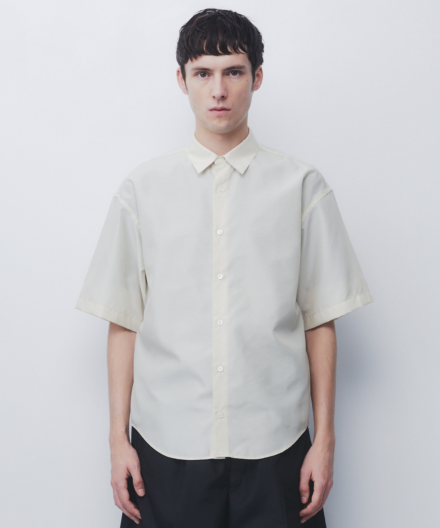 DRY SILK TAFFETA BACK PLEATS SHIRT