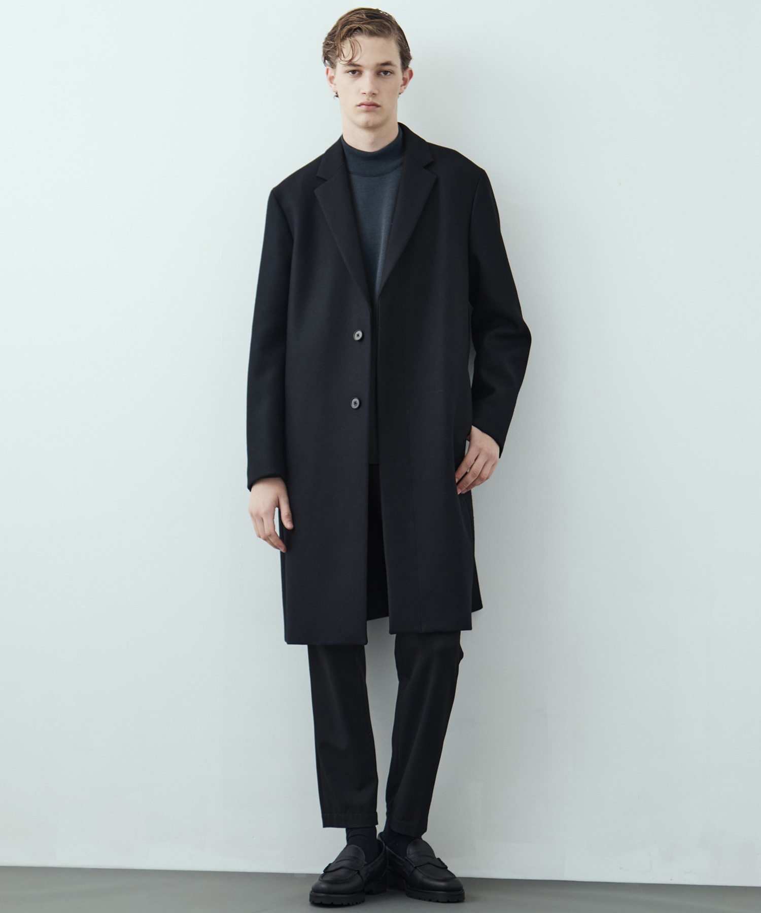 〈WEB限定|先行予約〉SILVER WOOL MOCK NECK KNIT