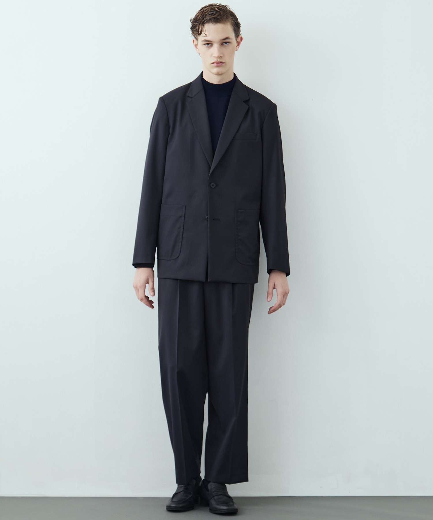 〈WEB限定〉SILVER WOOL MOCK NECK KNIT