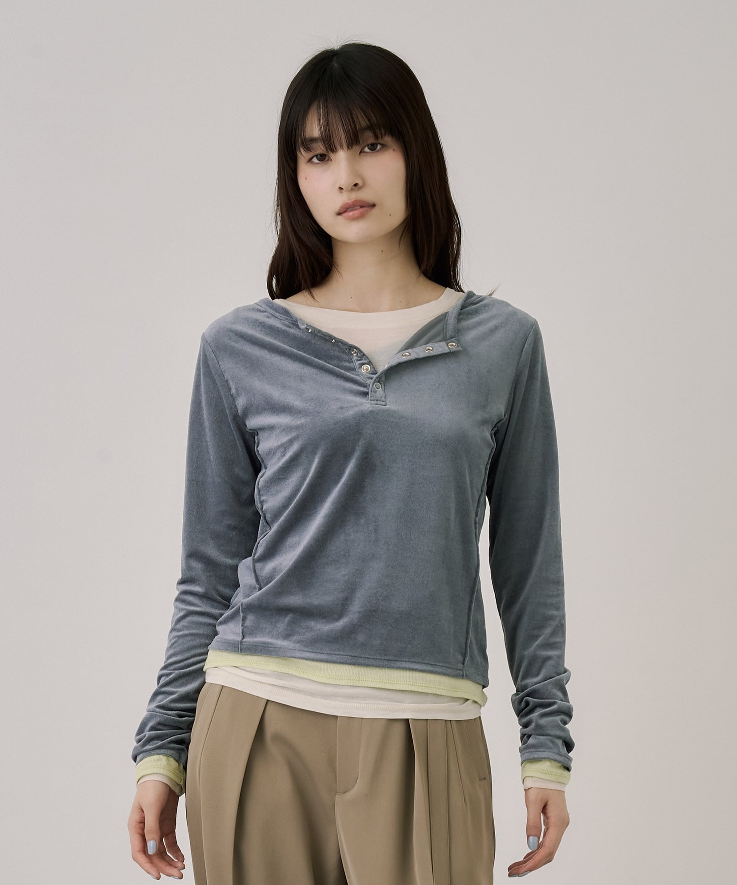 〈残りわずか〉2WAYルーズフィットベロアトップス