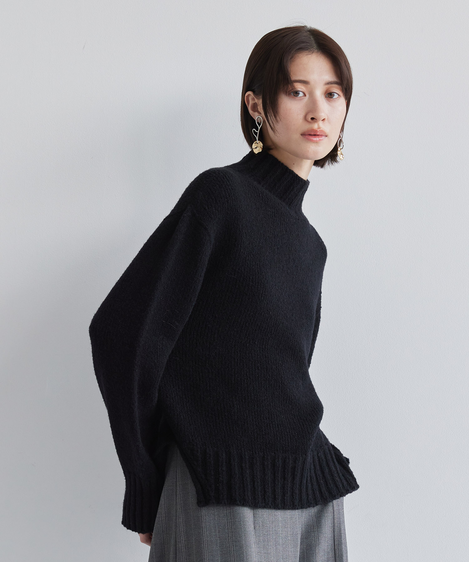 ループヤーンラメコンビタートルニット