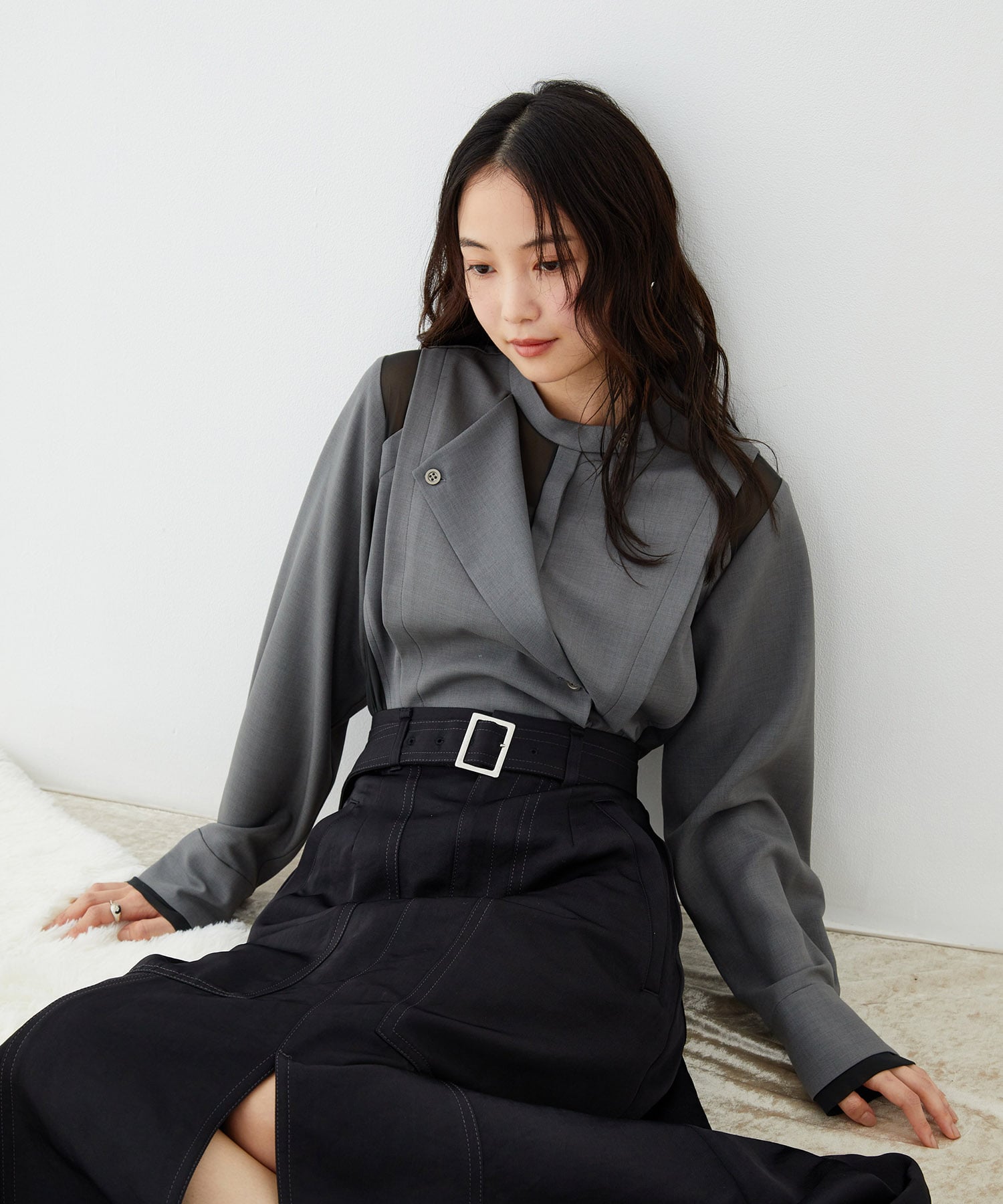 シアーレイヤーブラウス