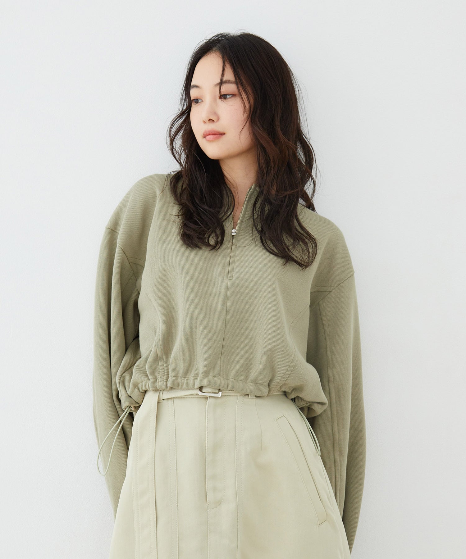 タックフォルムスリーブカットプルオーバー