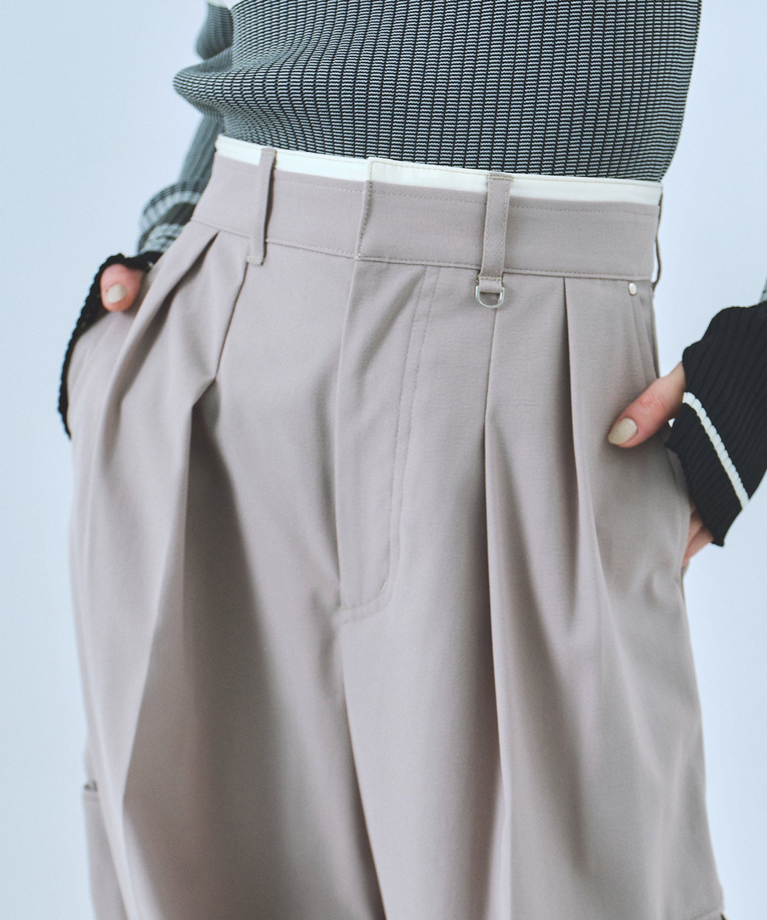 ダブルウエストコクーンパンツ
