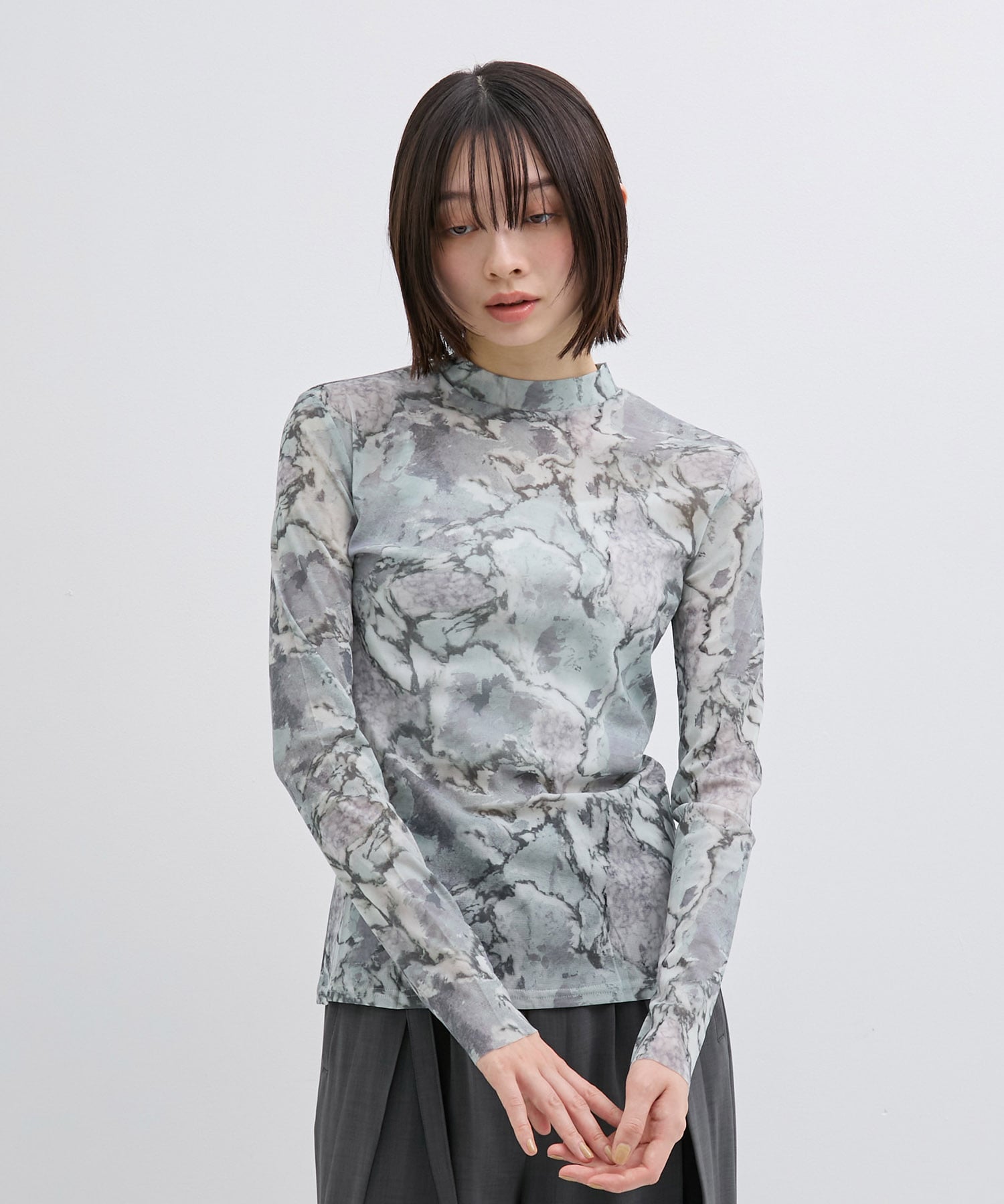 マーブルストーンシアープルオーバー