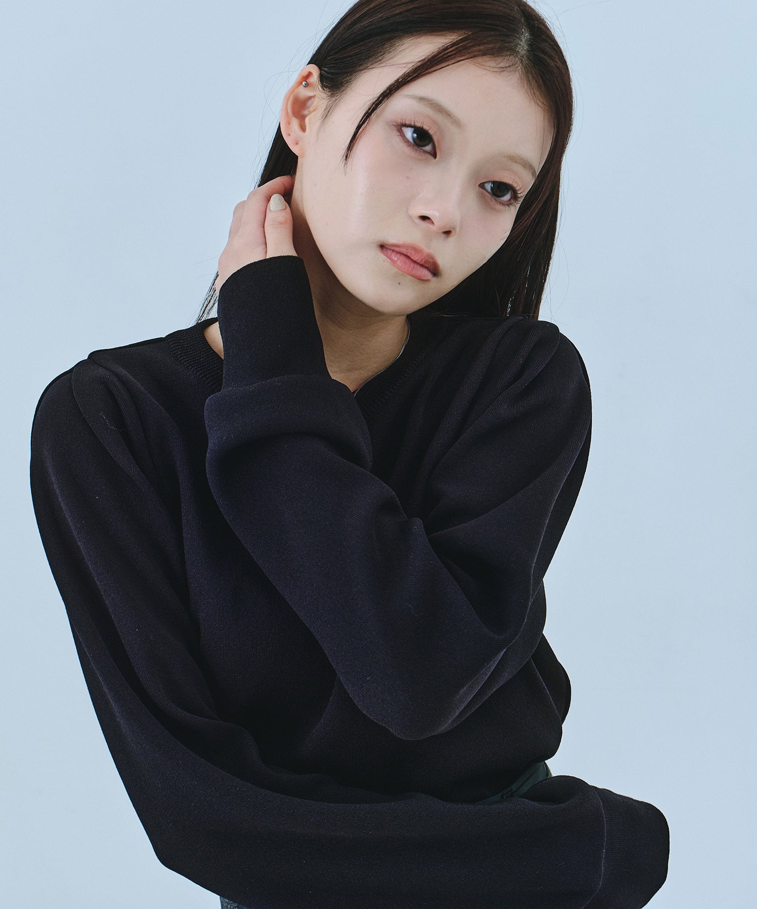 ショルダータックニットトップス