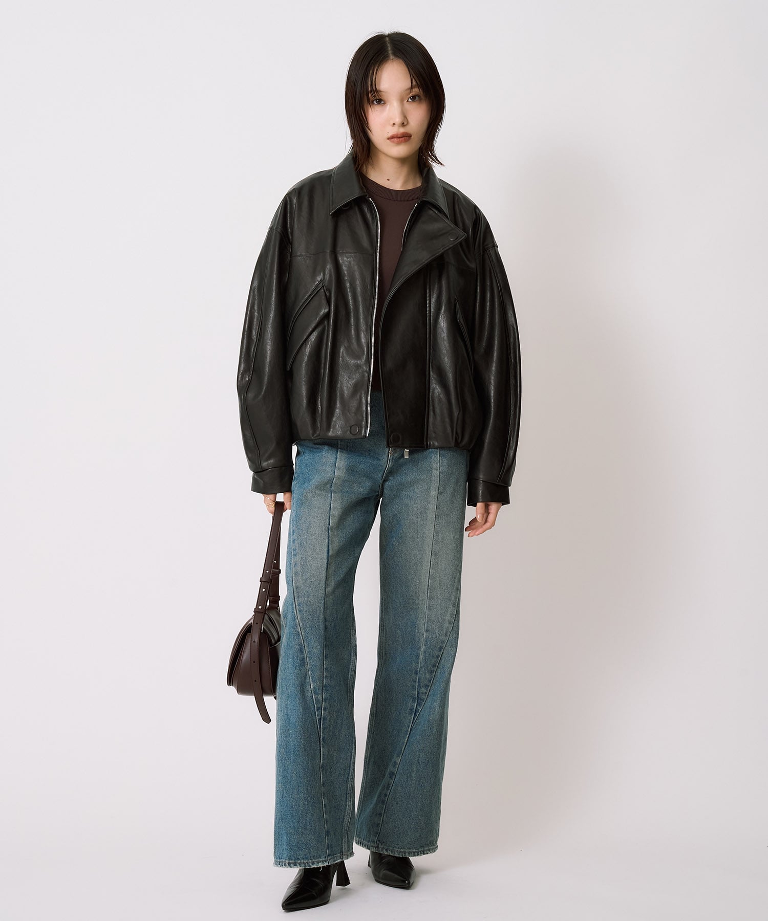 コクーンレザーボンバージャケット