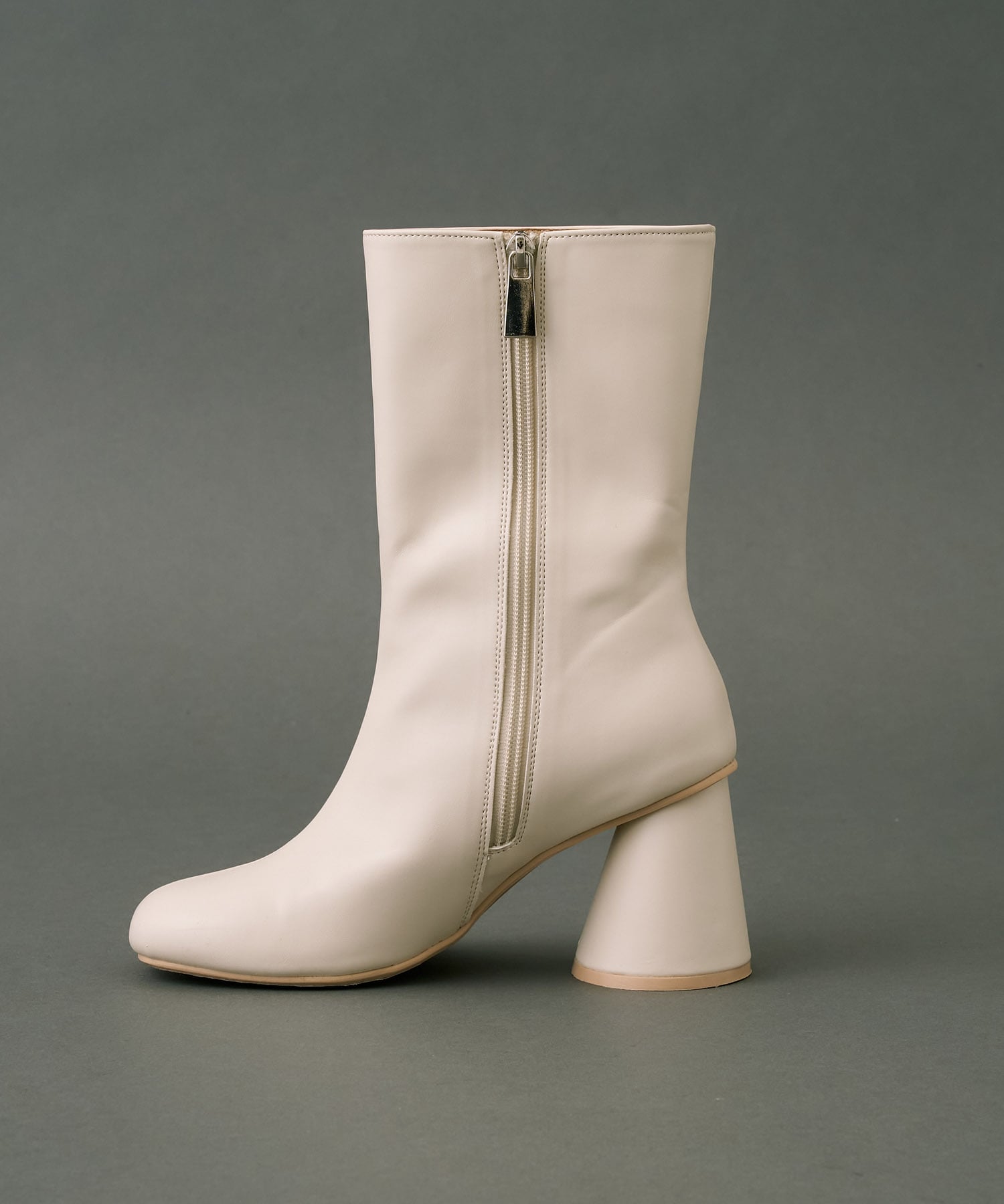 Cone Heel Round Boots