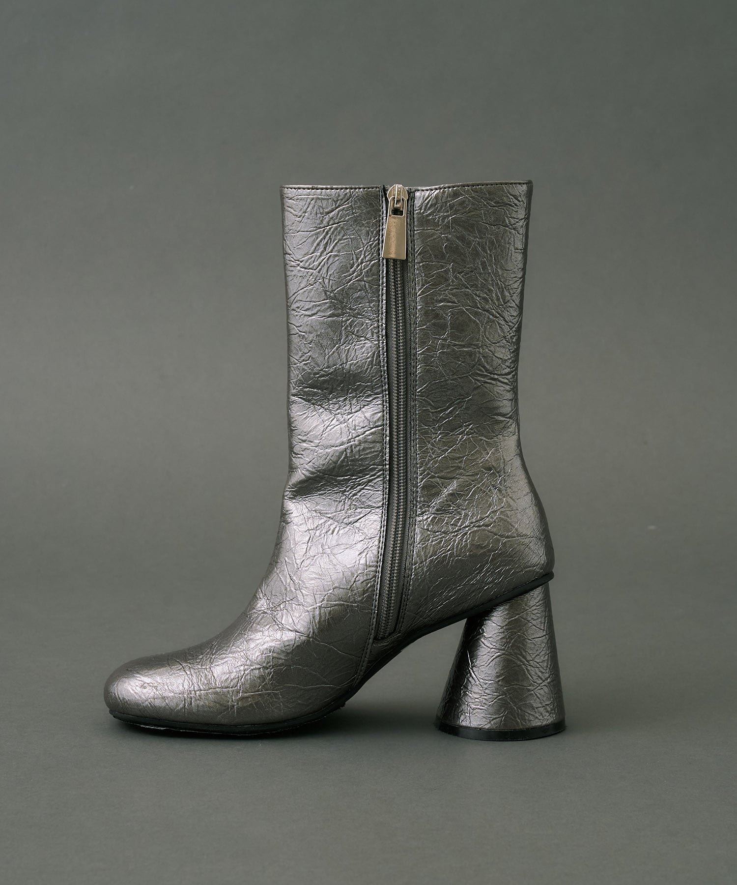 Cone Heel Round Boots