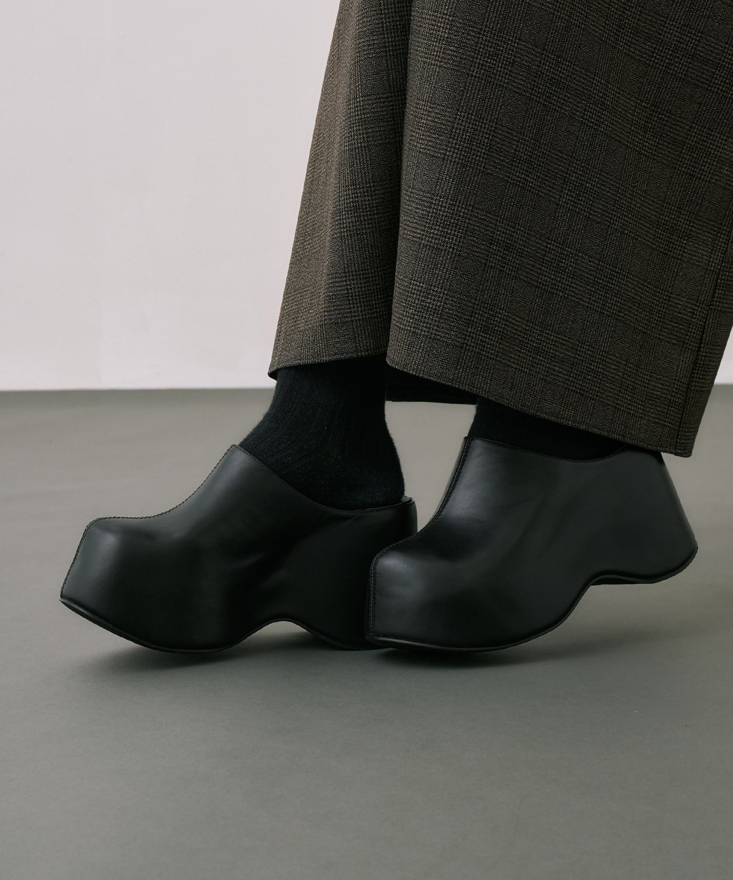 Light Weight Leather Clogs