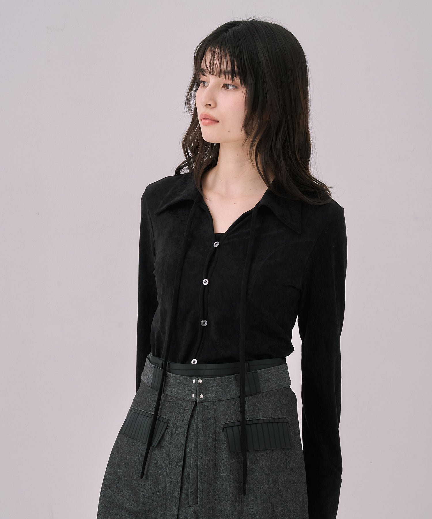 スリットネックベロアシャツ