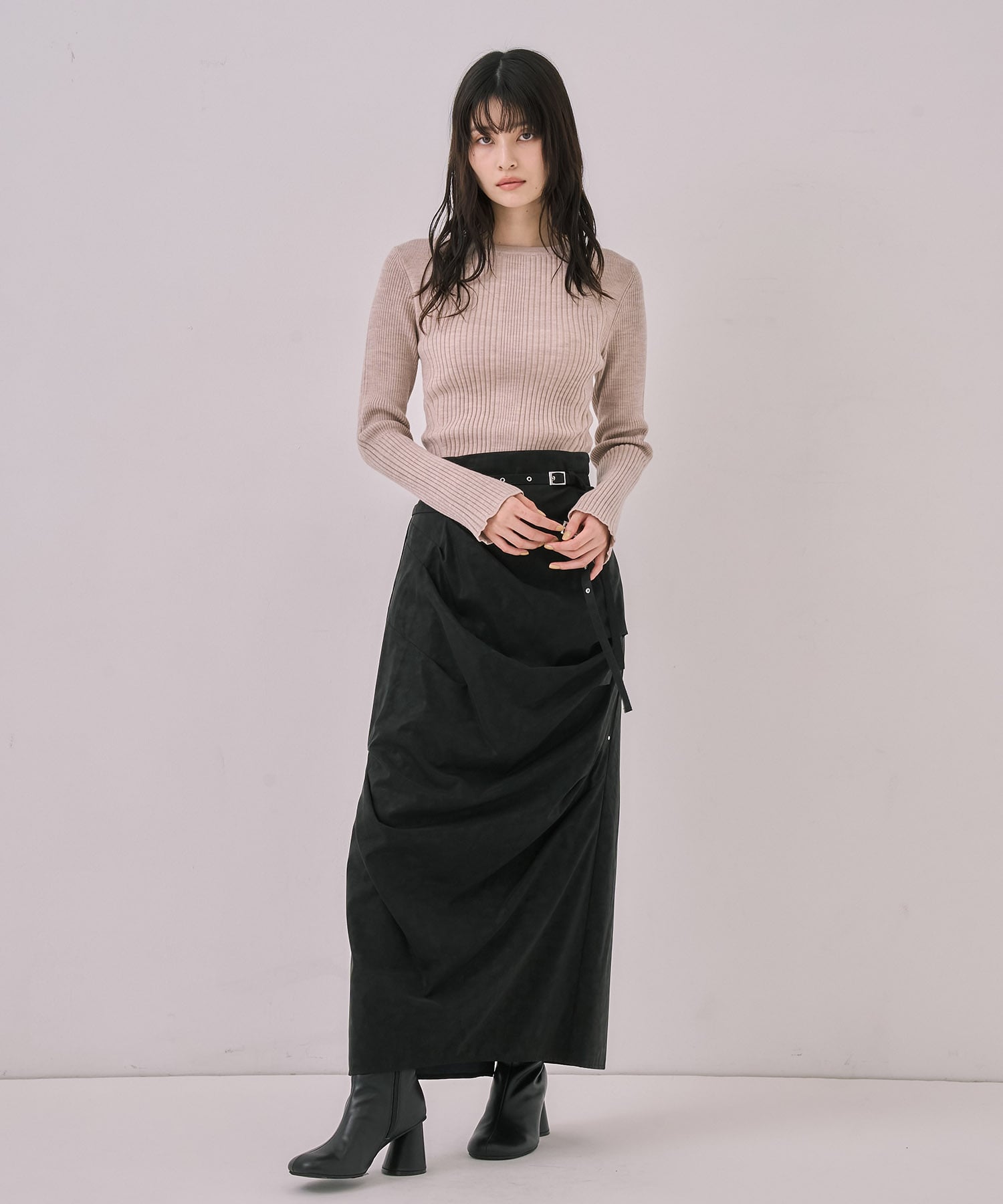 スリムリブラインニット