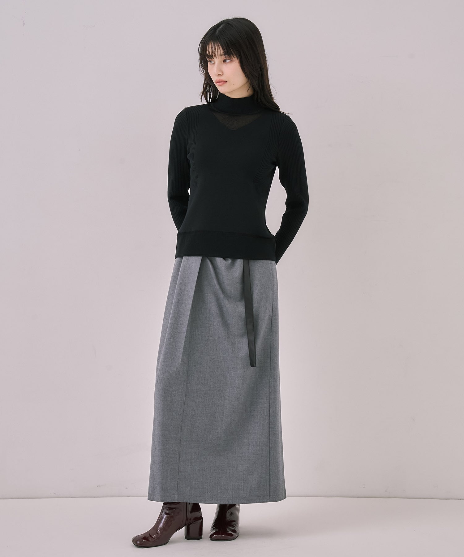 クリアコンビVネックニットプルオーバー