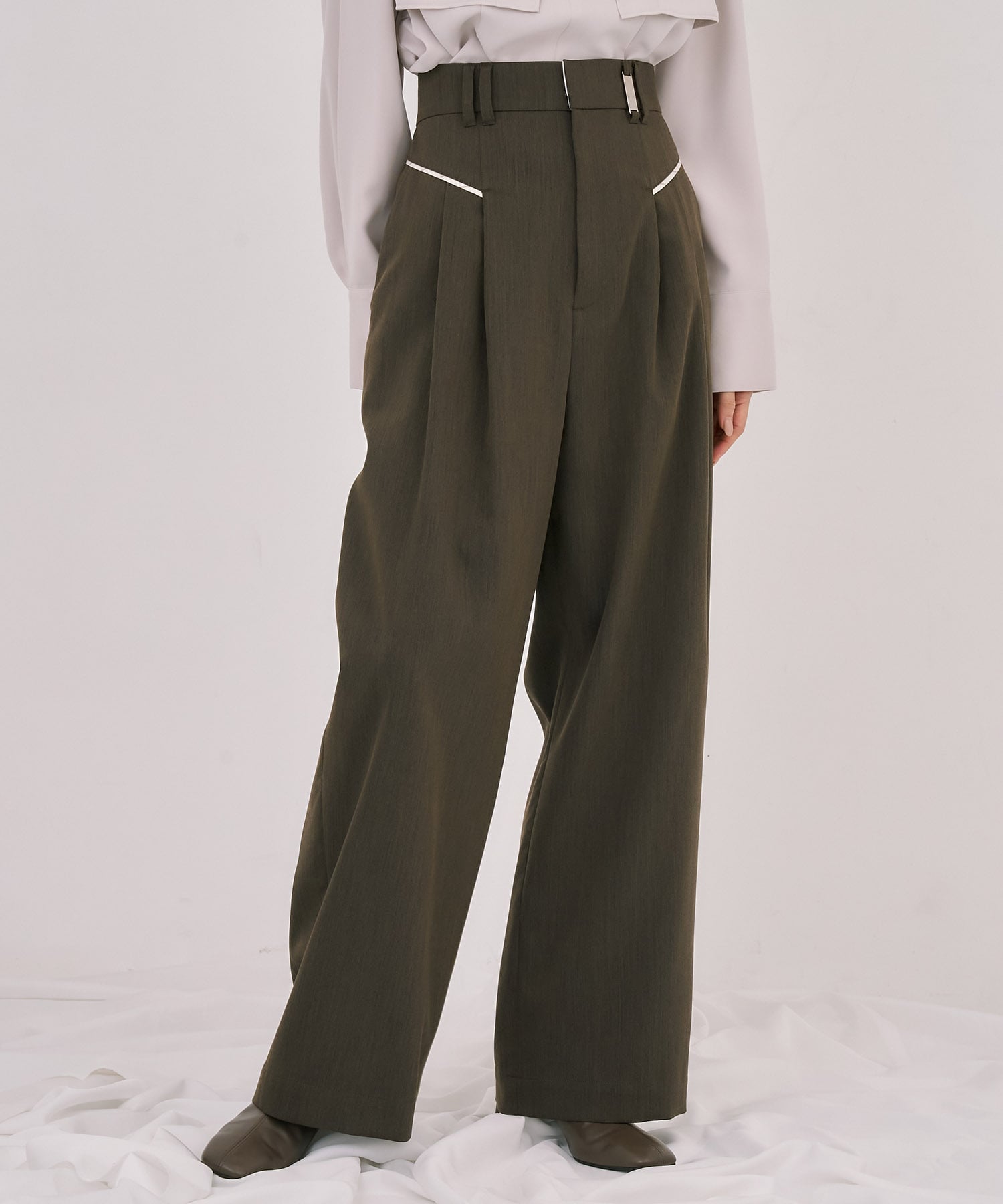 プレートループパンツ