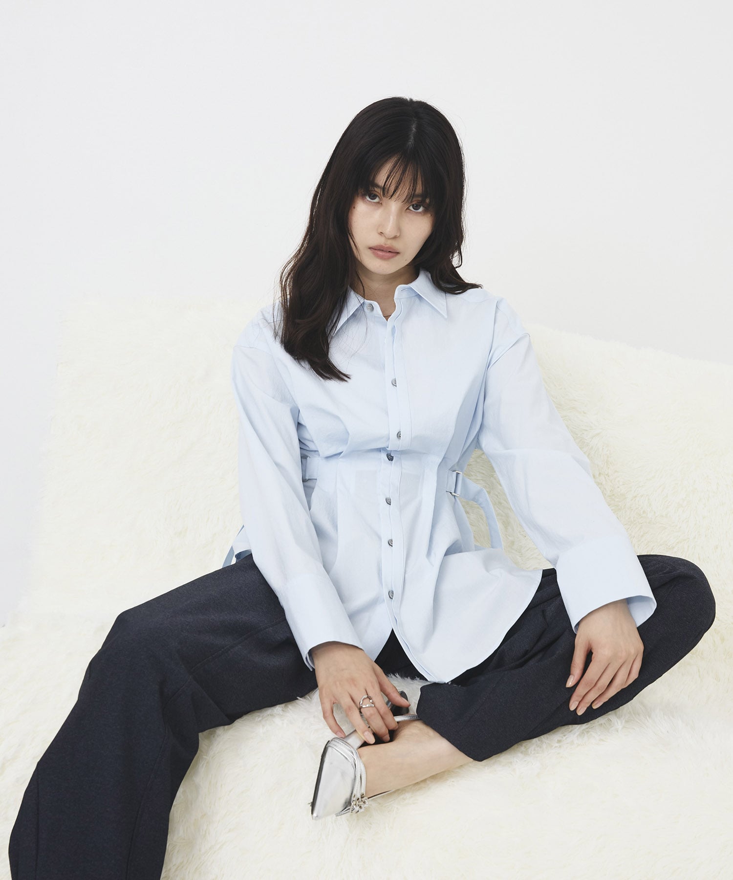 タックゴムシェイプベルトシャツ