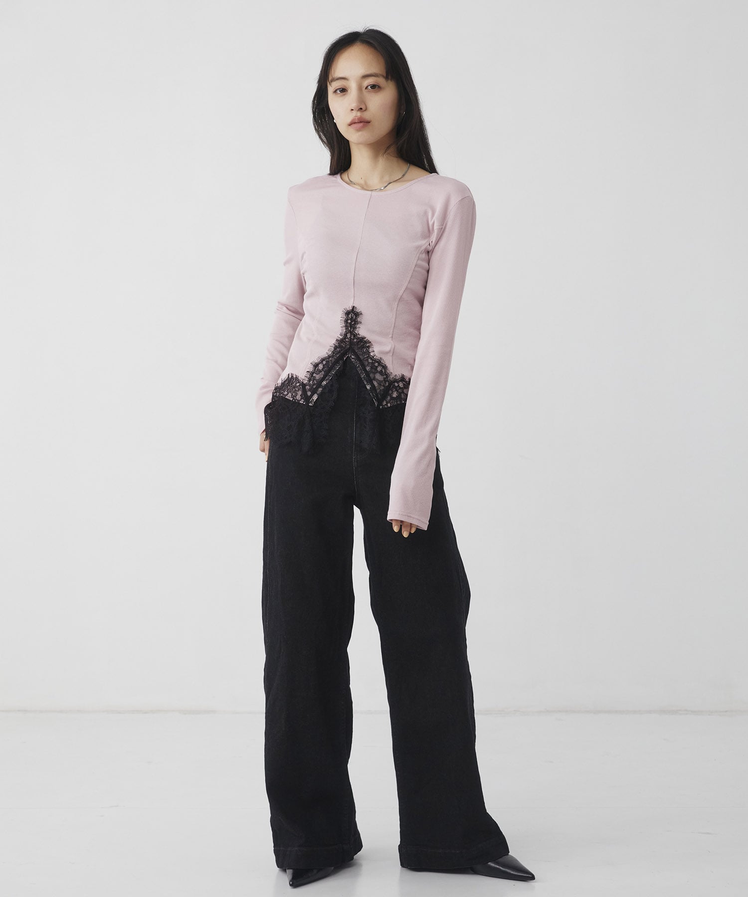 〈残りわずか〉レースヘムスリットカットプルオーバー