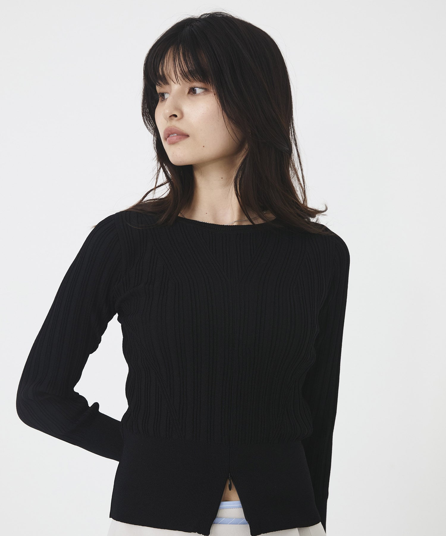 サーブルストレッチRIBニット