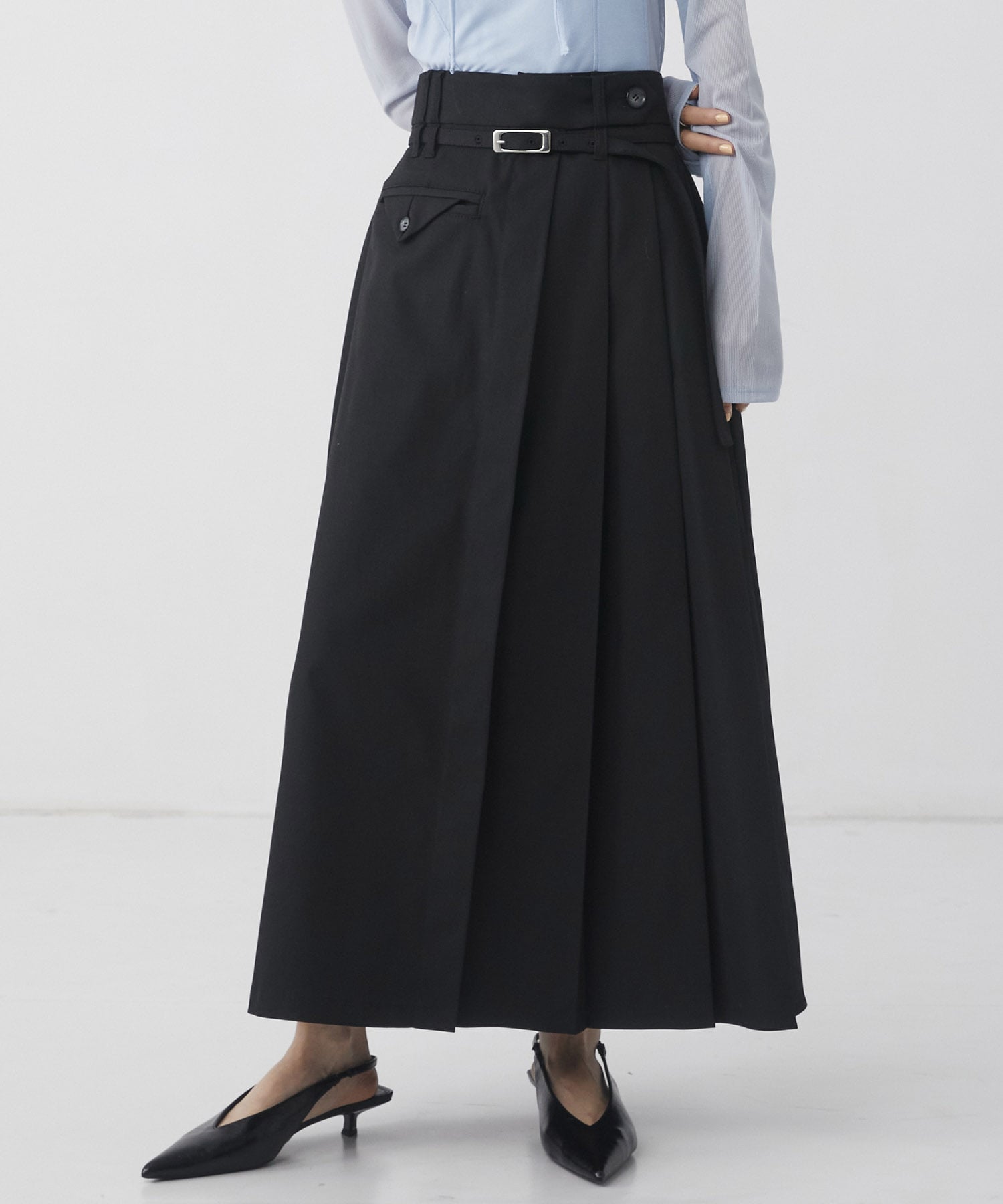 アシンメトリータックプリーツスカート