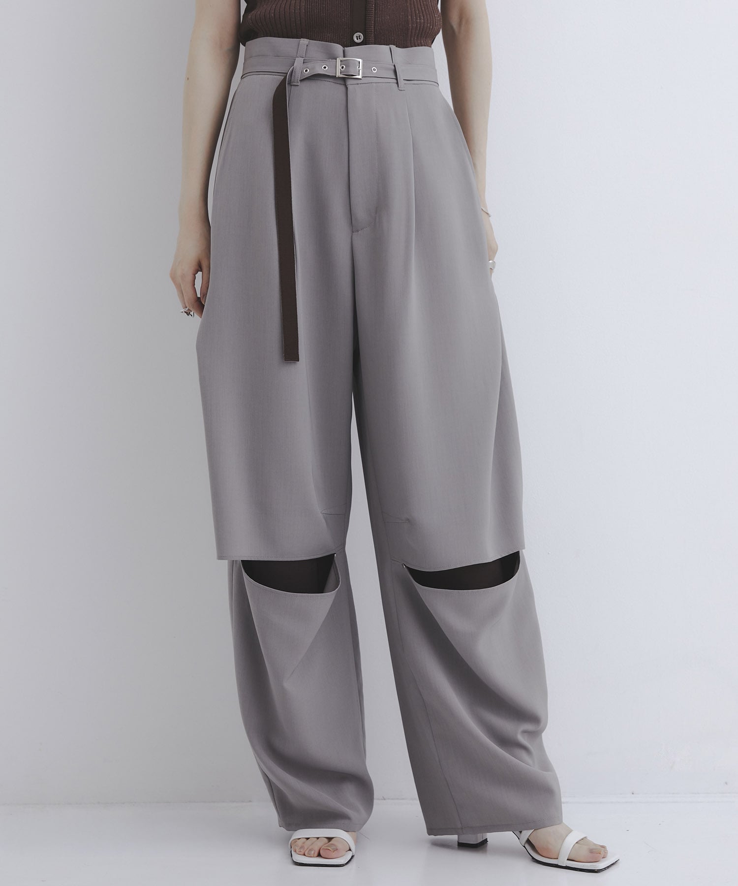 ニーカットドレープバレルパンツ