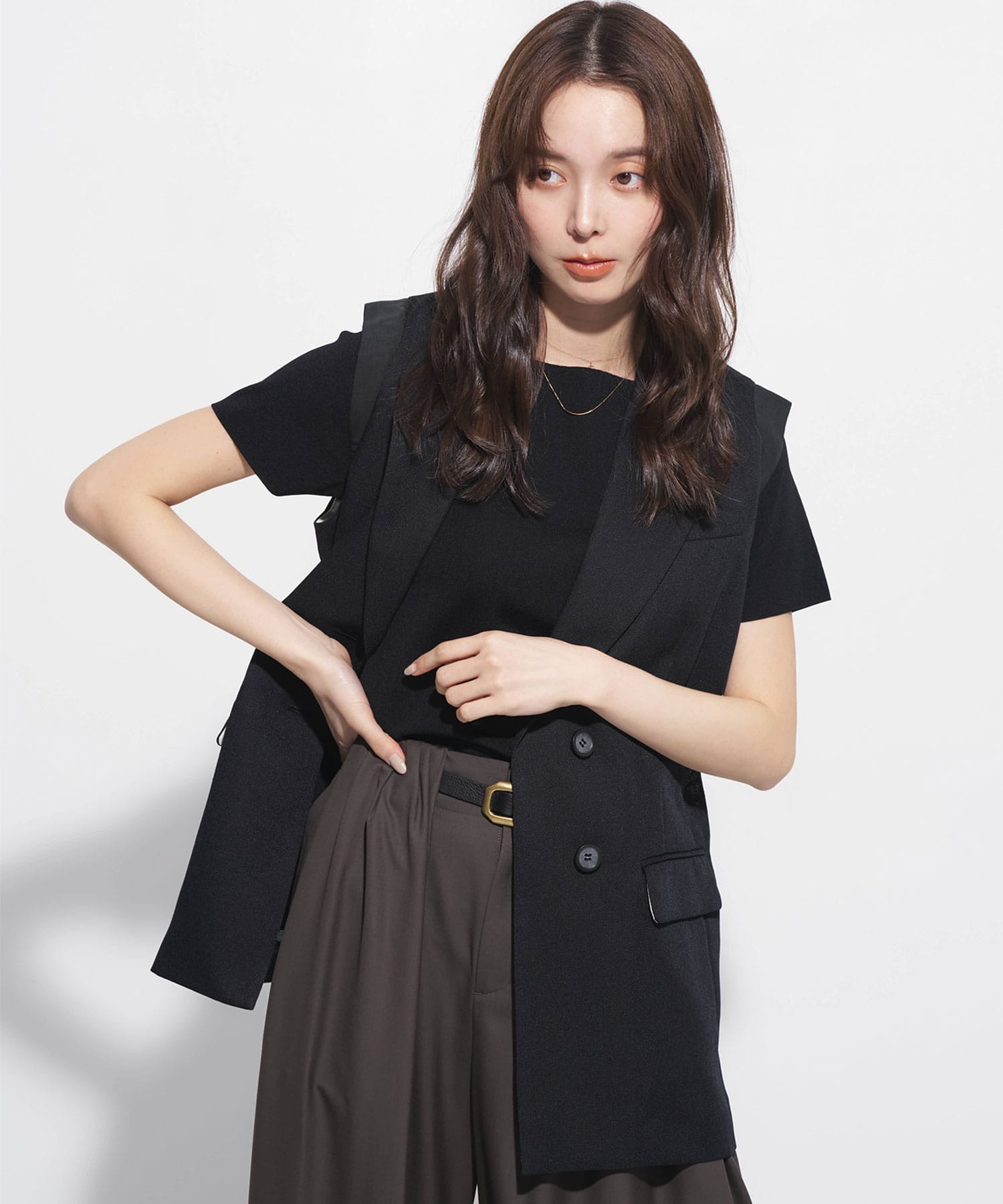 ショルダーポイントメッシュジレ