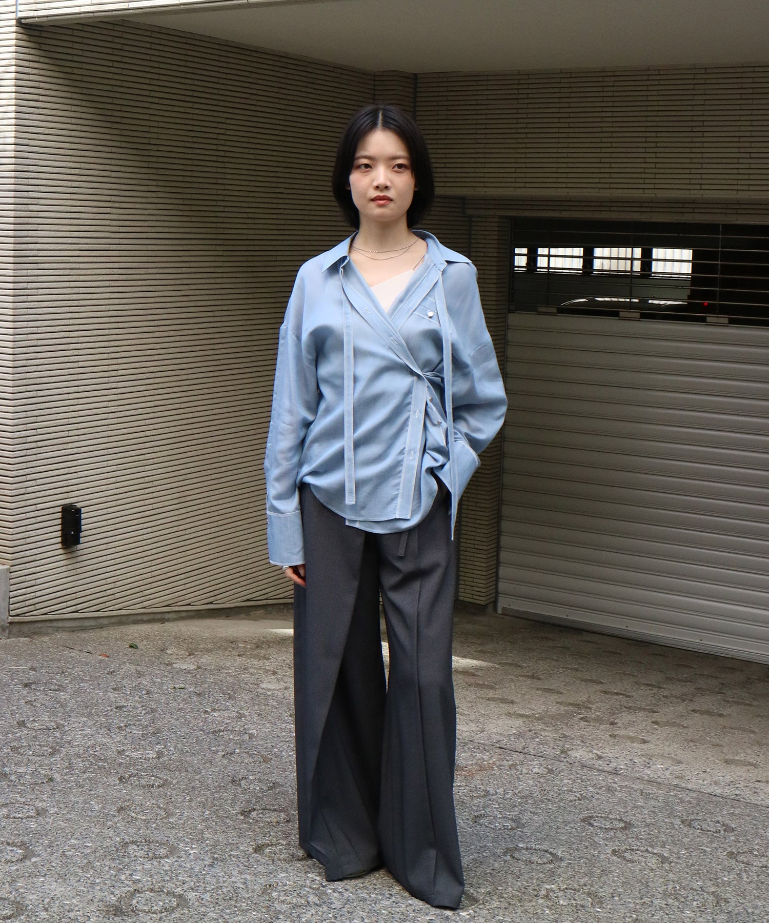 〈残りわずか〉シアーデニムトリムシャツ